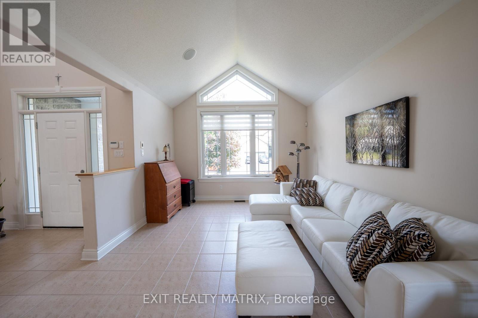 161 Opale Street, Clarence-Rockland, Ontario  K4K 0G3 - Photo 7 - X12421514