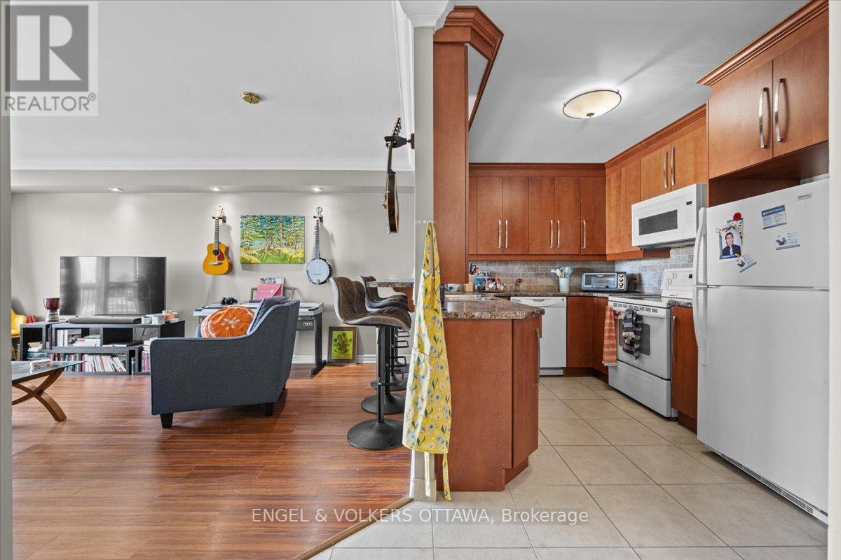 908 - 158a Mcarthur Avenue E, Ottawa, Ontario  K1L 7E7 - Photo 7 - X12421533