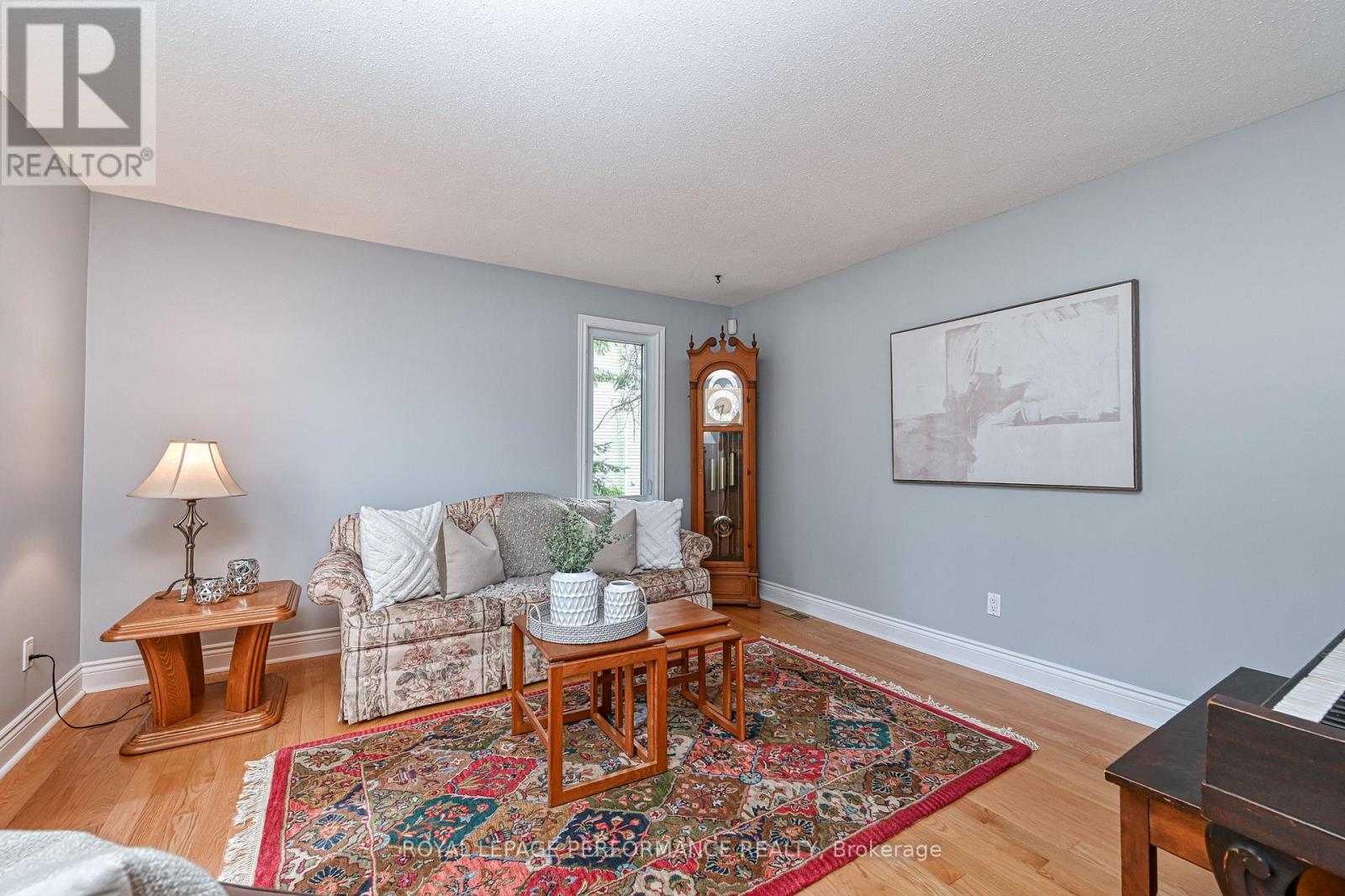 1524 Blue Rock Avenue, Ottawa, Ontario  K0A 2E0 - Photo 6 - X12421568