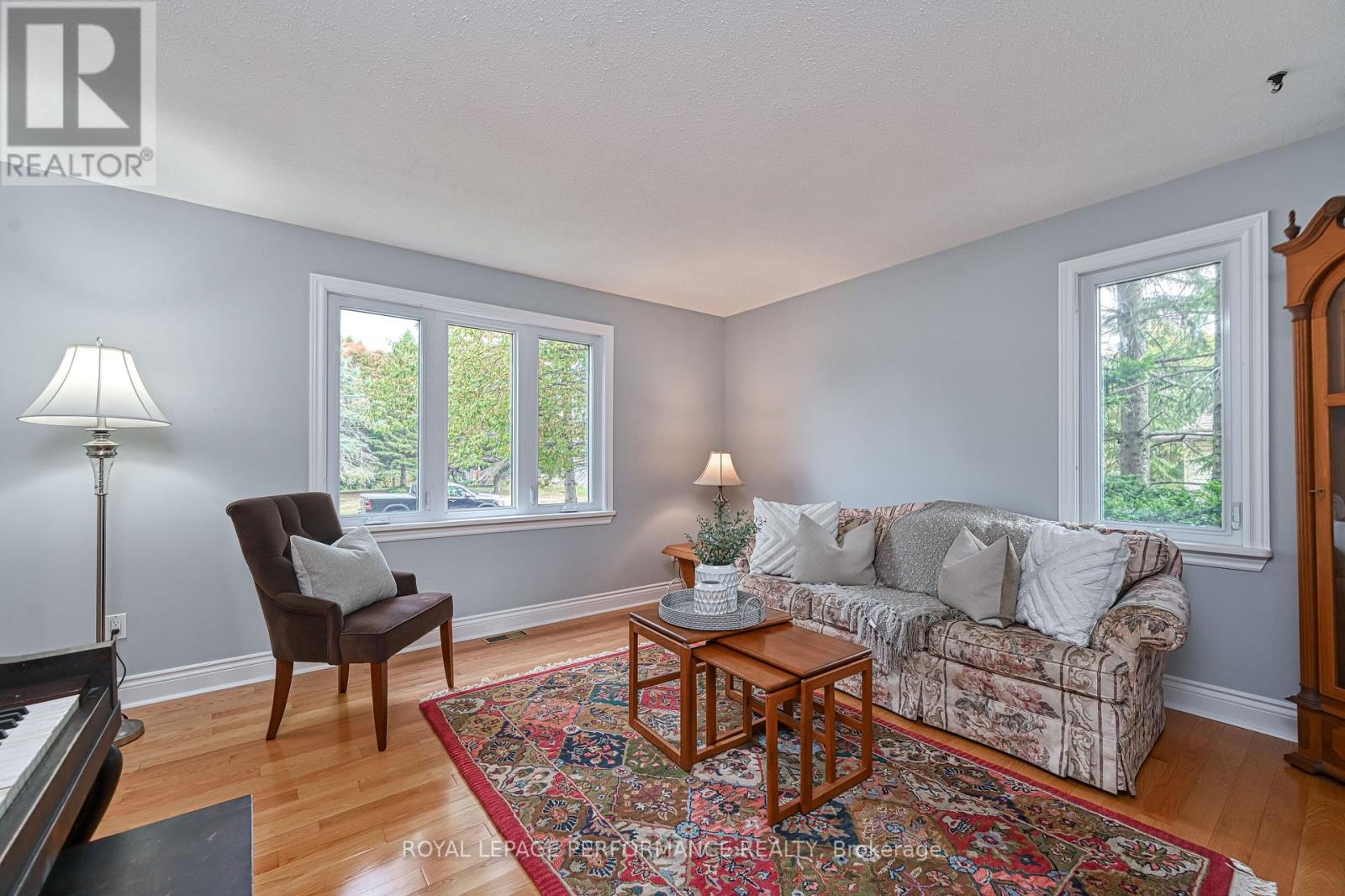 1524 Blue Rock Avenue, Ottawa, Ontario  K0A 2E0 - Photo 7 - X12421568