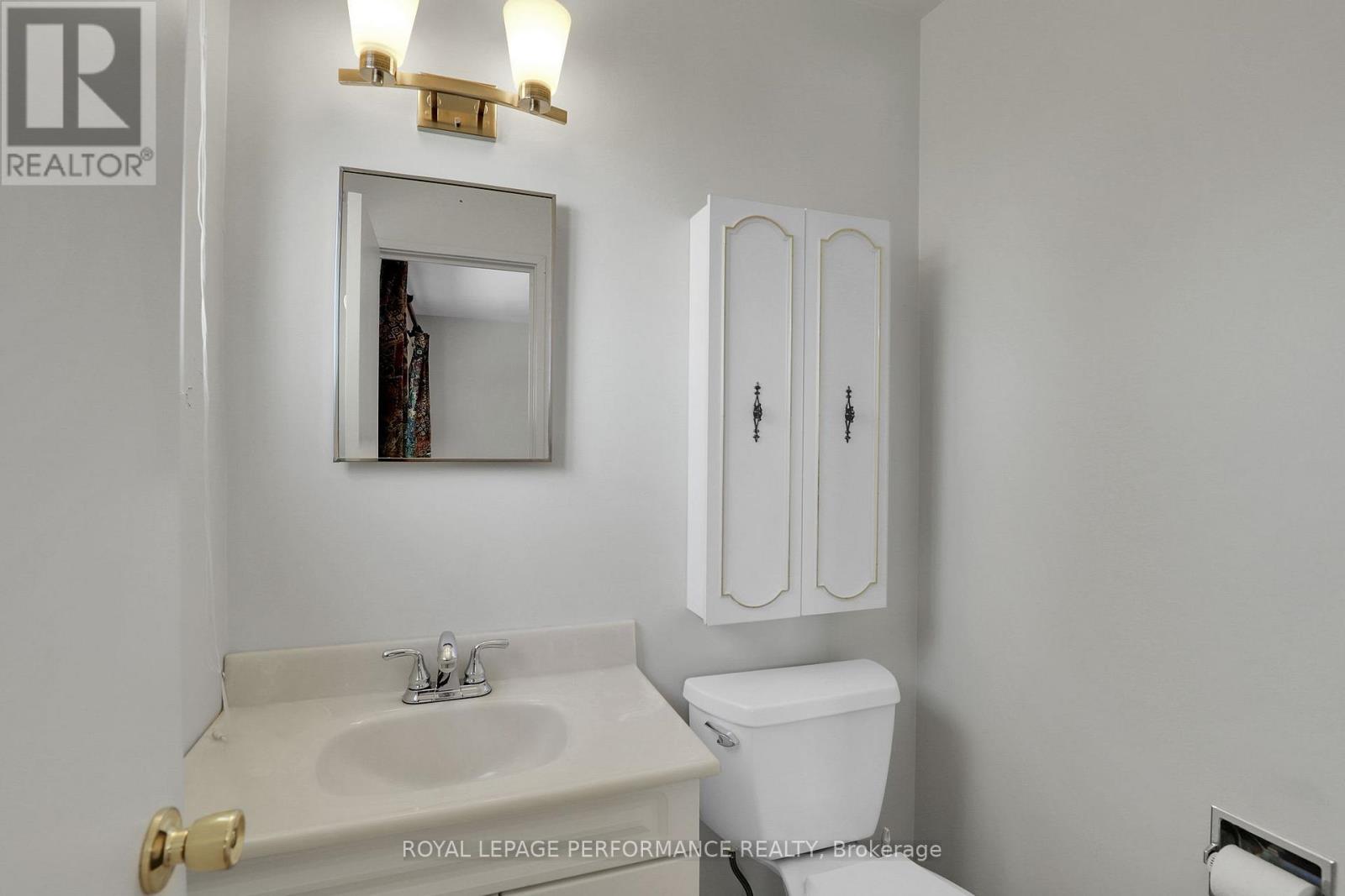 2337 Samuel Drive, Ottawa, Ontario  K1G 3C3 - Photo 20 - X12421611