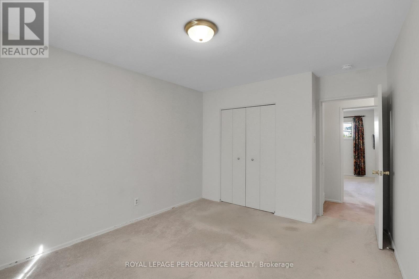 2337 Samuel Drive, Ottawa, Ontario  K1G 3C3 - Photo 22 - X12421611