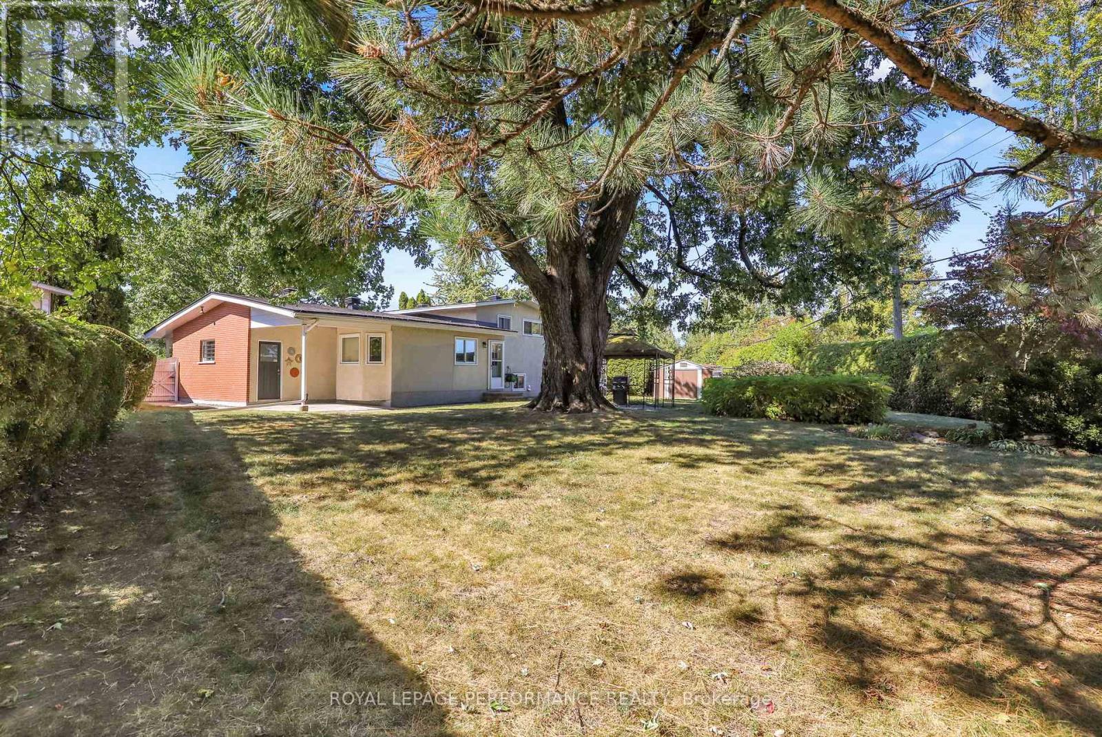 2337 Samuel Drive, Ottawa, Ontario  K1G 3C3 - Photo 26 - X12421611