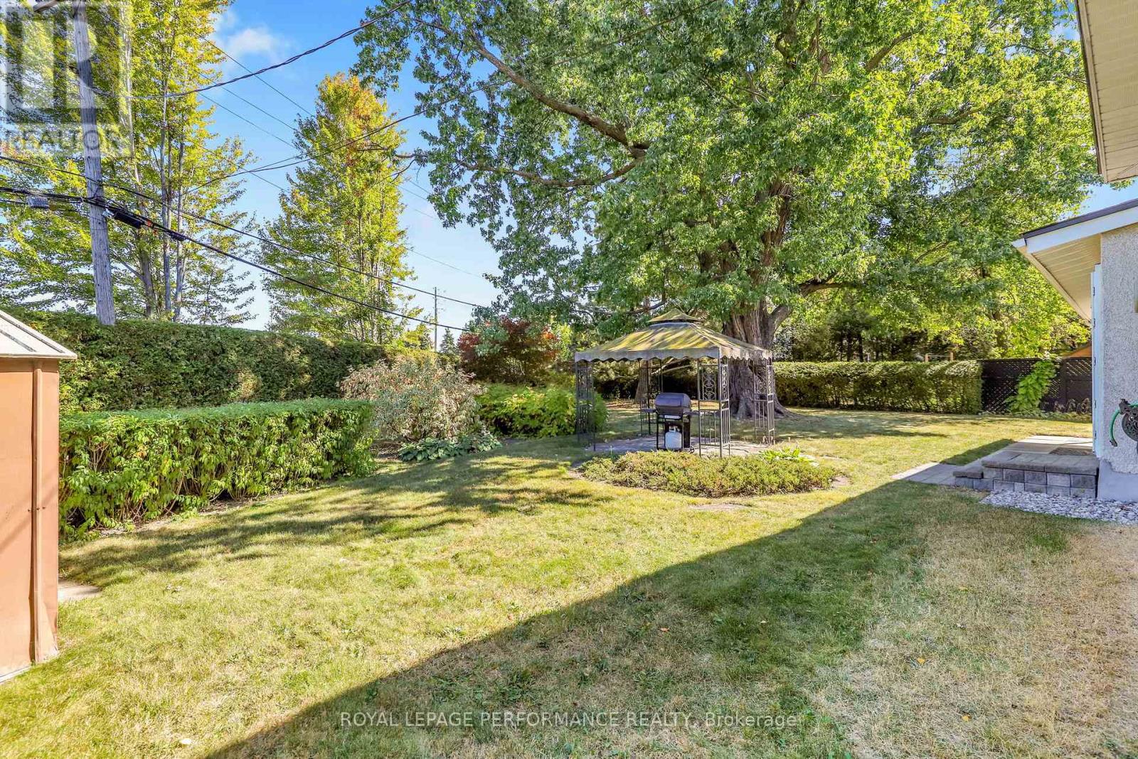2337 Samuel Drive, Ottawa, Ontario  K1G 3C3 - Photo 28 - X12421611