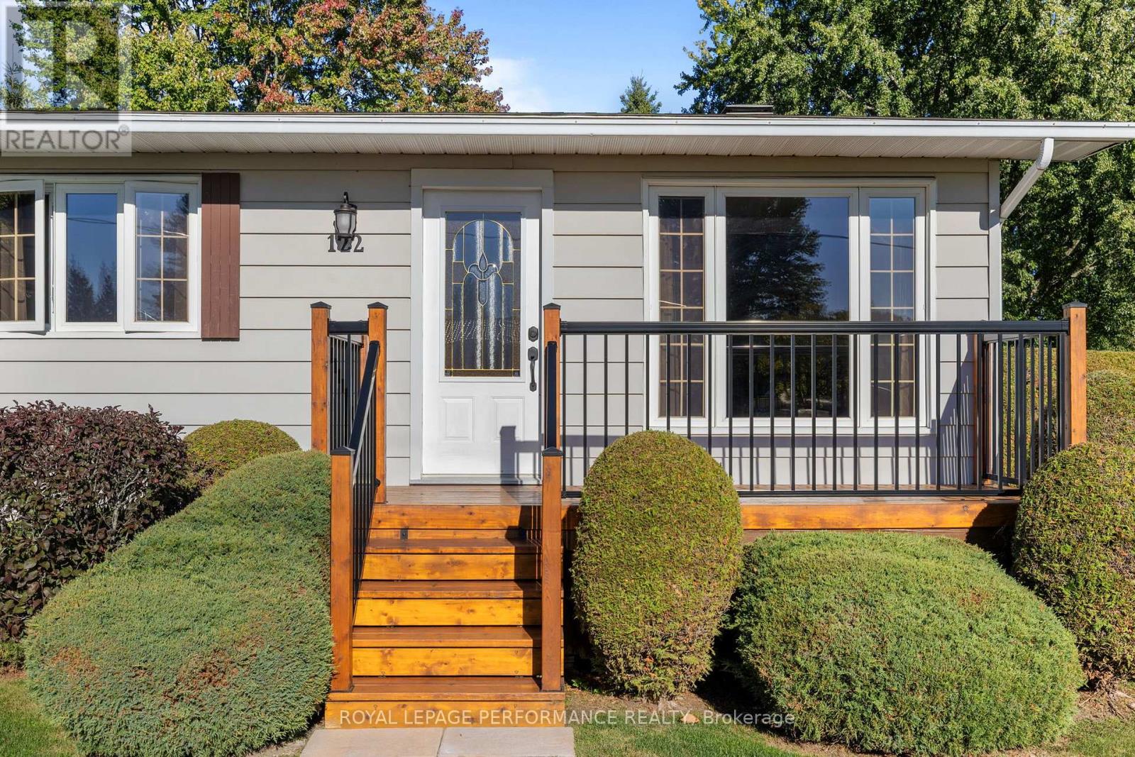 122 Maple Grove Street, Russell, Ontario  K0A 1W0 - Photo 13 - X12421629