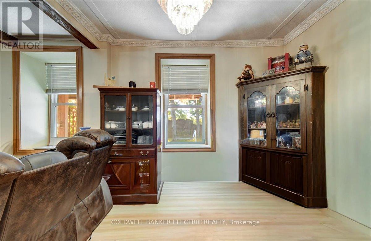 450 Thomasburg Road, Centre Hastings, Ontario  K0K 3H0 - Photo 13 - X12397165