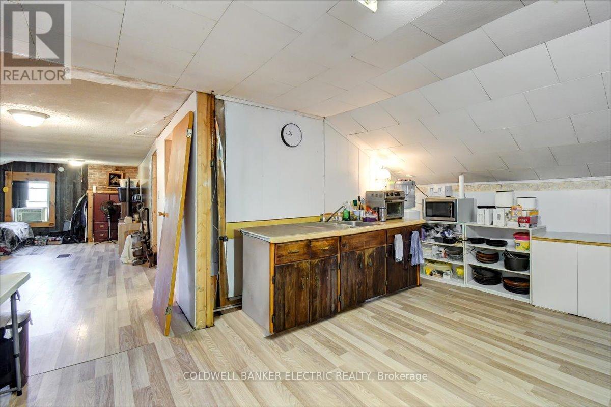 450 Thomasburg Road, Centre Hastings, Ontario  K0K 3H0 - Photo 15 - X12397165