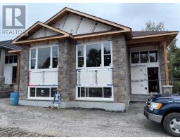 10 MEADOW WOOD COURT, North Bay, Ontario