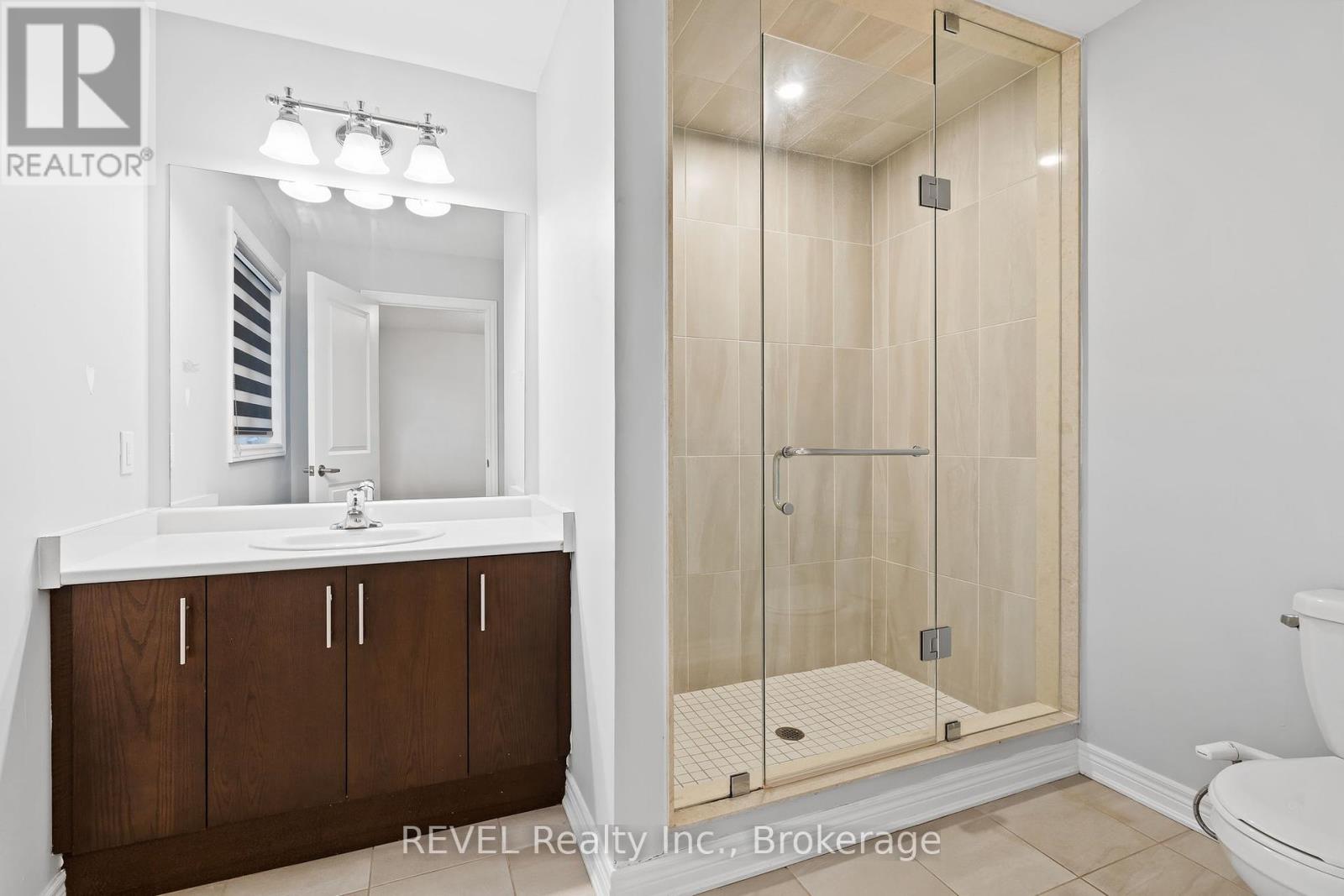 32 Sparkle Drive, Thorold, Ontario  L2V 0H2 - Photo 27 - X12421556