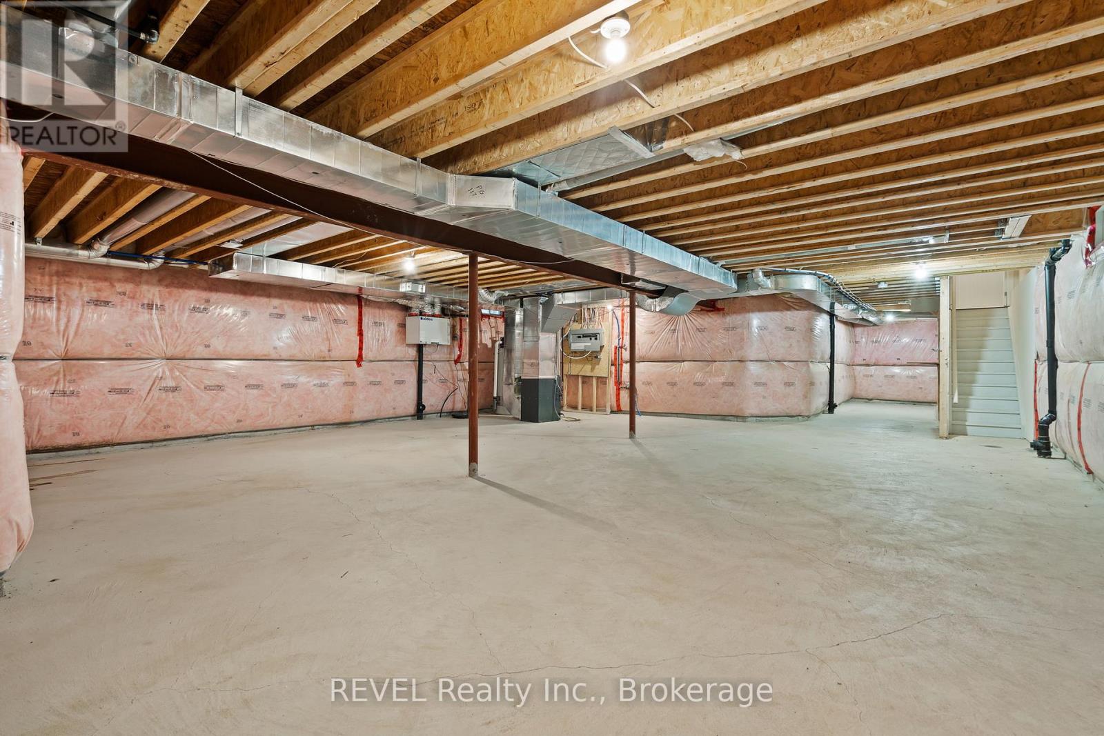 32 Sparkle Drive, Thorold, Ontario  L2V 0H2 - Photo 28 - X12421556