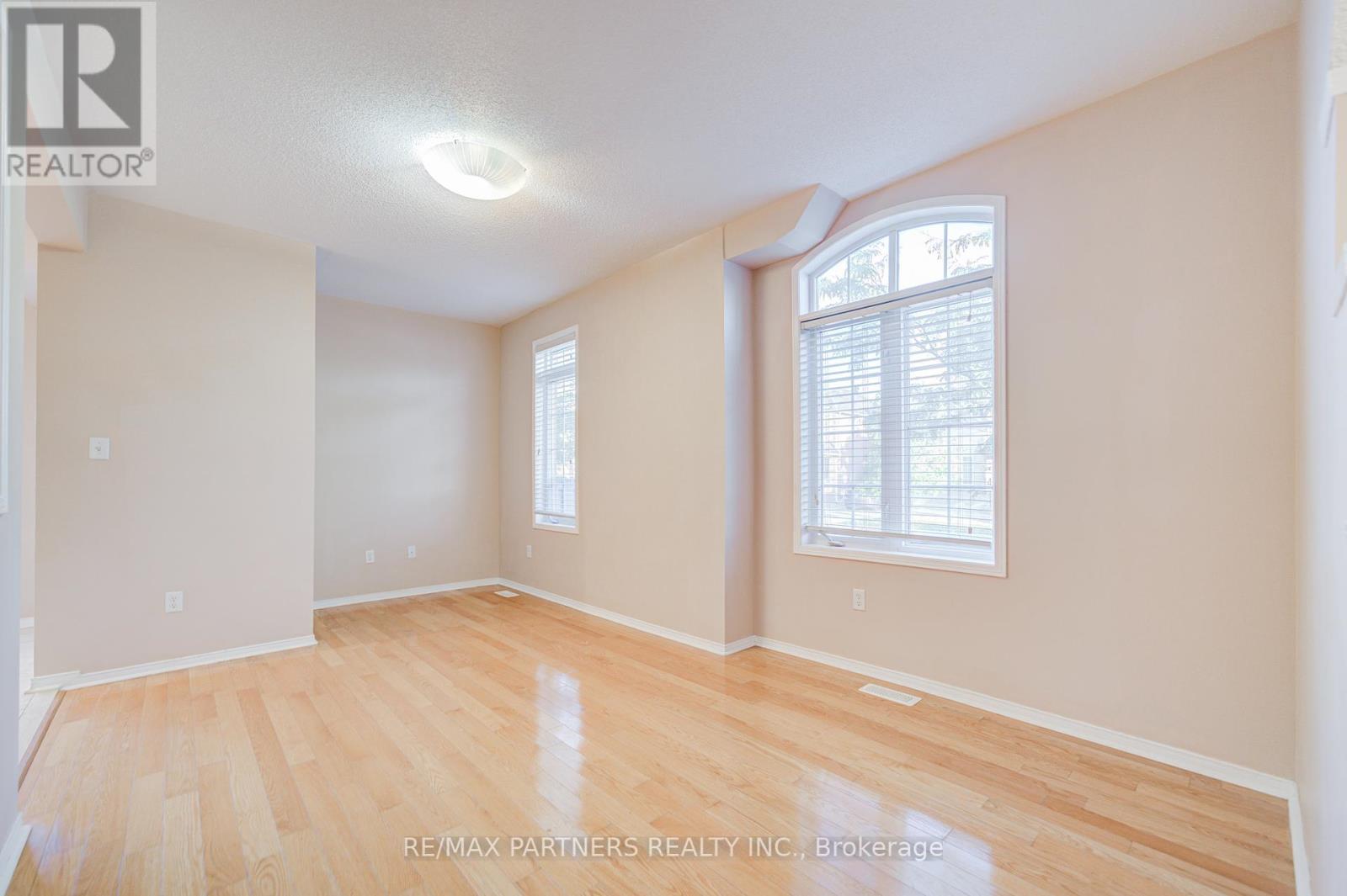 496 The Bridle Walk, Markham (Berczy), Ontario  L6C 2Y3 - Photo 13 - N12421497