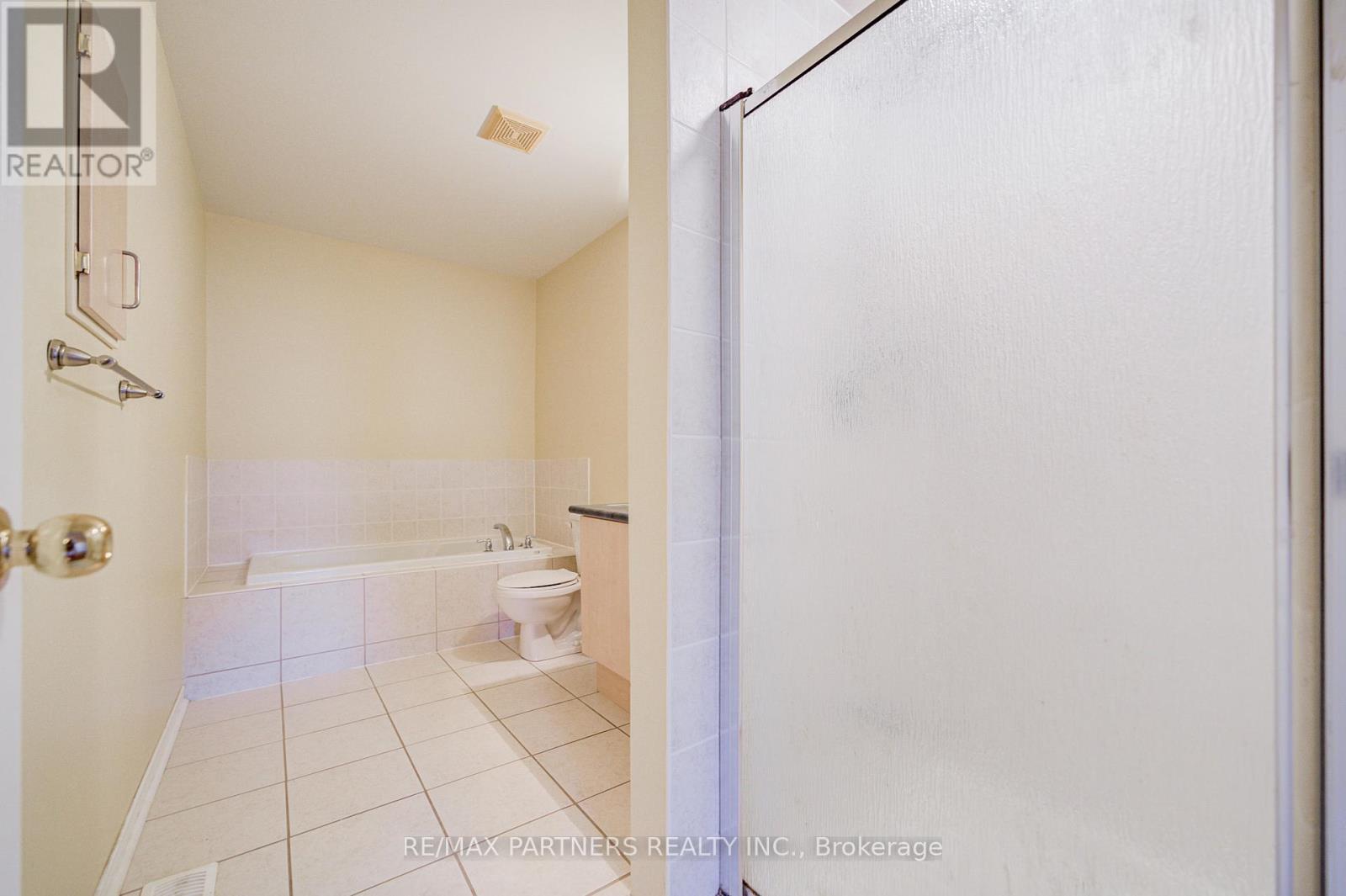 496 The Bridle Walk, Markham (Berczy), Ontario  L6C 2Y3 - Photo 24 - N12421497