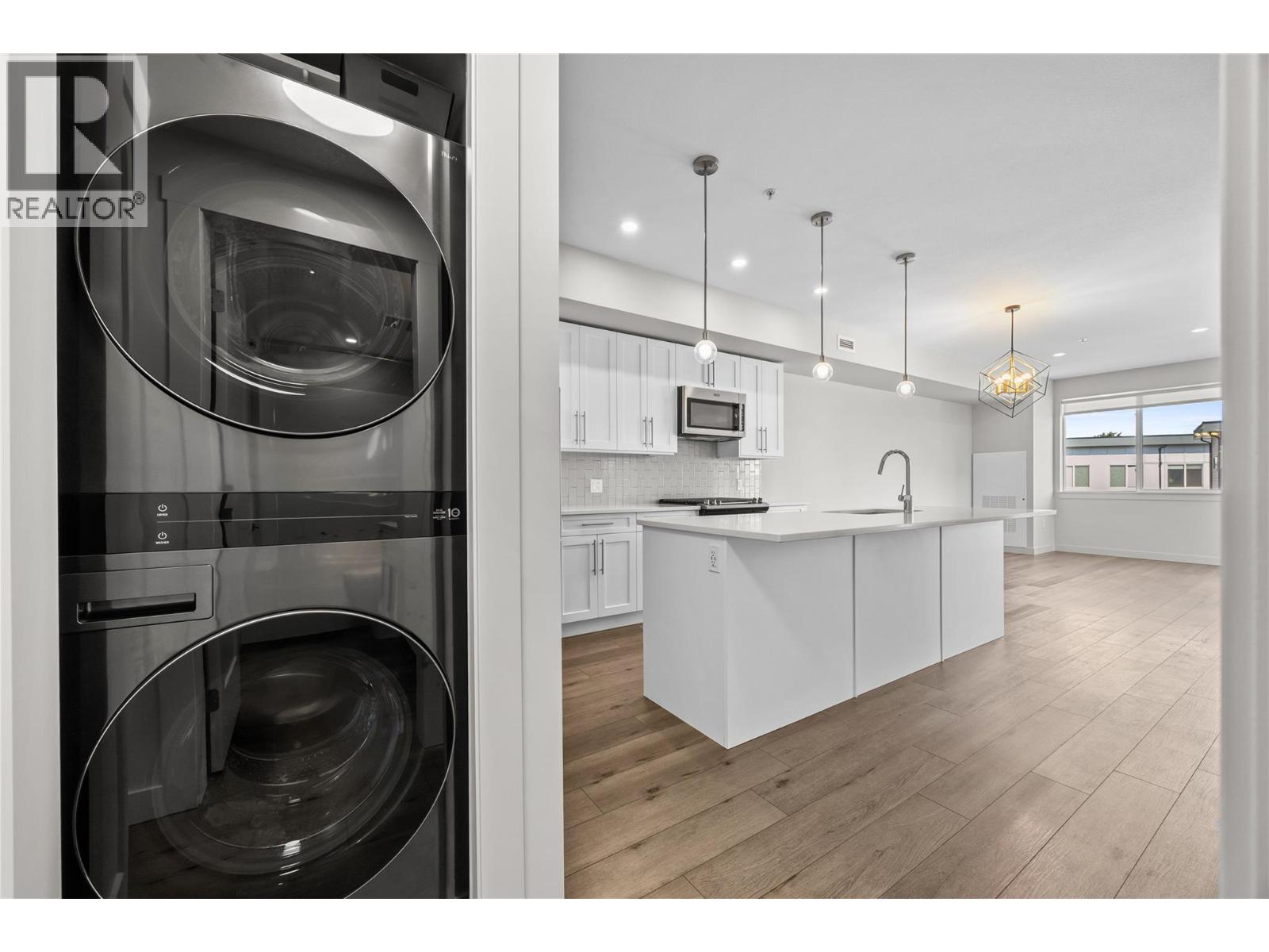 3638 Mission Springs Drive Unit# 301 Kelowna Photo 14