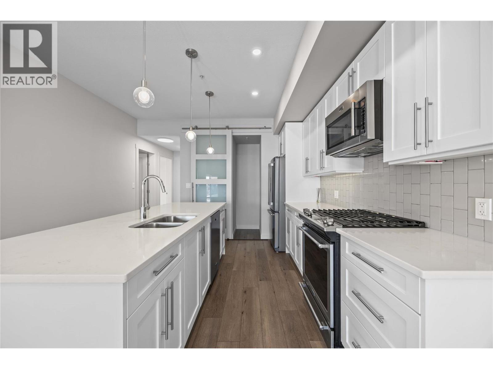 3638 Mission Springs Drive Unit# 301 Kelowna Photo 2