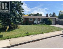 3 CAMBRIA Court Unit# LOWER, Hamilton, Ontario