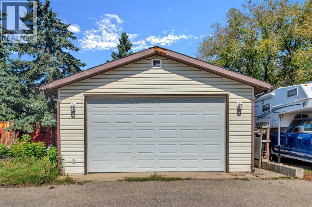 8 Pinelore Place Ne, Calgary, Alberta  T1Y 3V8 - Photo 26 - A2253394