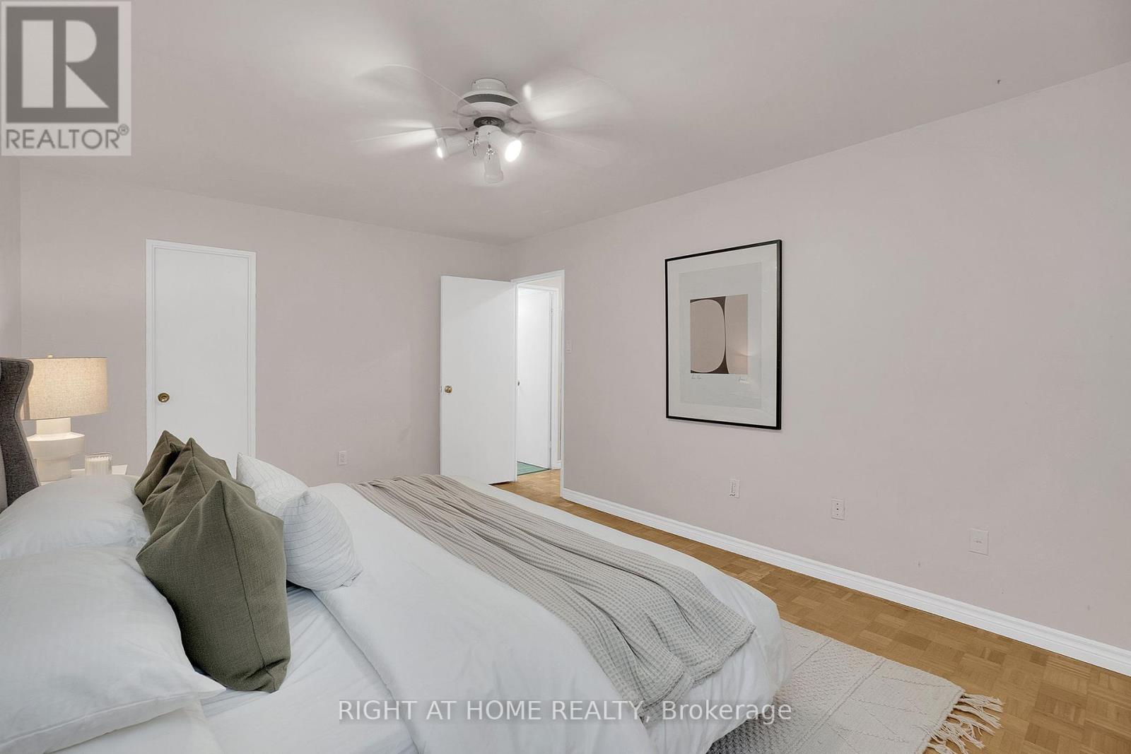 2101 - 360 Ridelle Avenue, Toronto, Ontario  M6B 1K1 - Photo 11 - W12421433