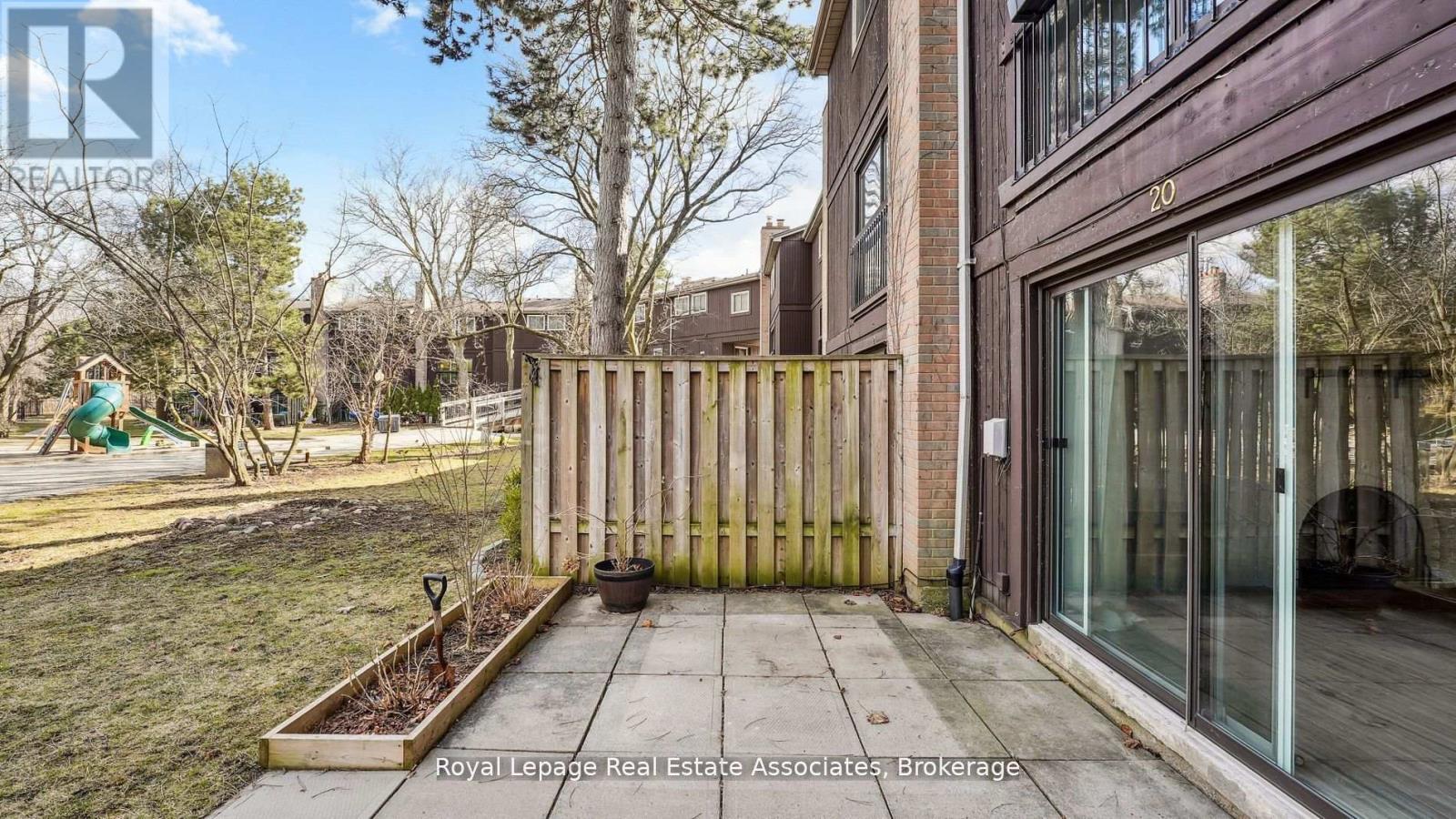 20 - 6855 Glen Erin Drive, Mississauga (Meadowvale), Ontario  L5N 1P6 - Photo 32 - W12421458