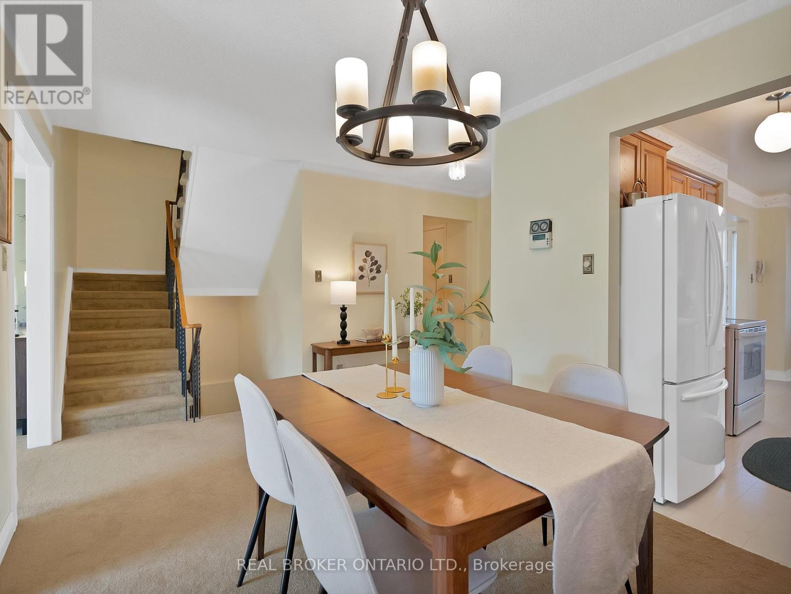46 Swennen Drive, Brampton, Ontario  L6V 4E2 - Photo 10 - W12421460