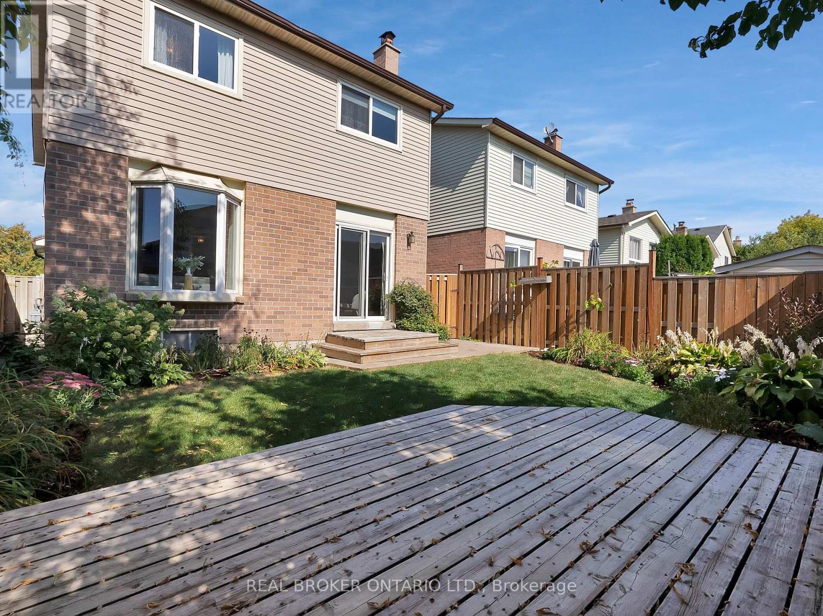 46 Swennen Drive, Brampton, Ontario  L6V 4E2 - Photo 26 - W12421460