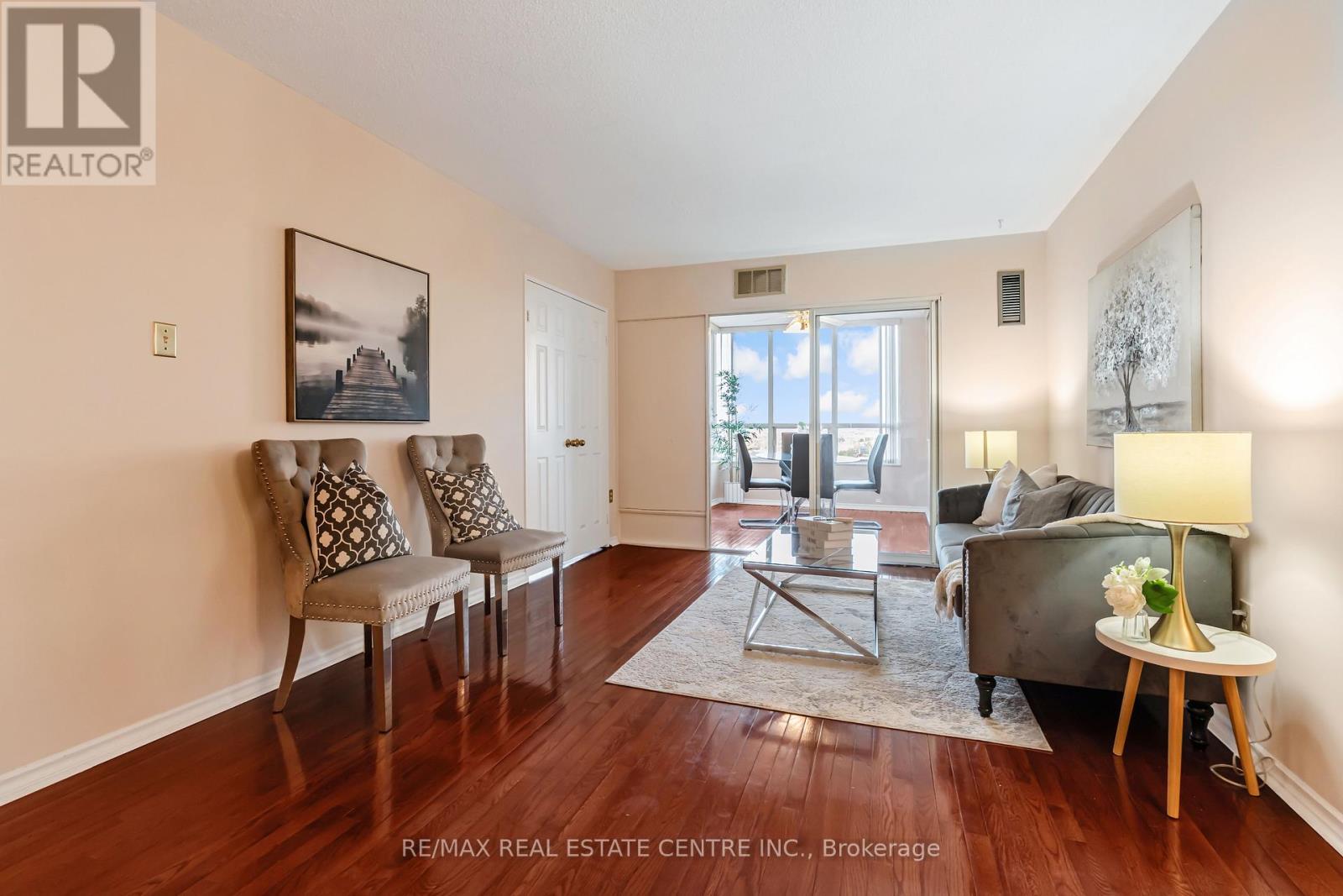 802 - 20 Cherrytree Drive, Brampton, Ontario  L6Y 3V1 - Photo 10 - W12421468