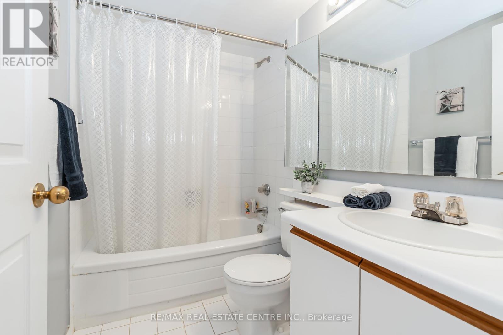 802 - 20 Cherrytree Drive, Brampton, Ontario  L6Y 3V1 - Photo 26 - W12421468
