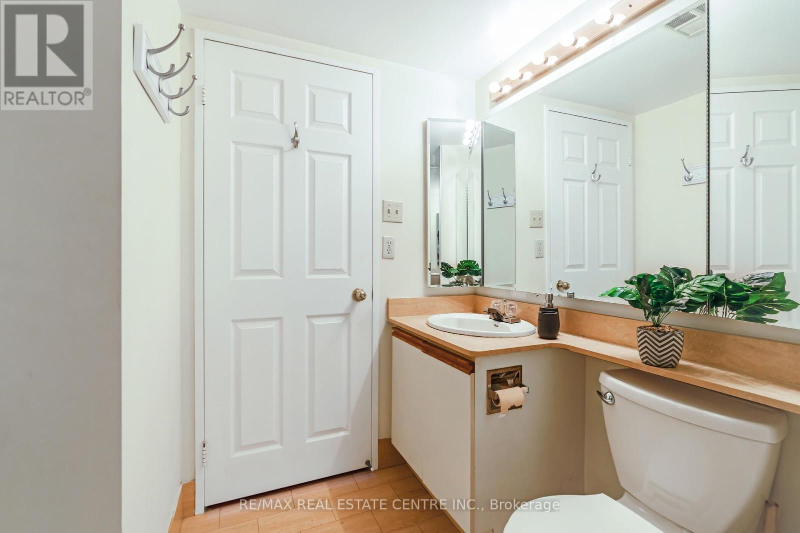802 - 20 Cherrytree Drive, Brampton, Ontario  L6Y 3V1 - Photo 31 - W12421468