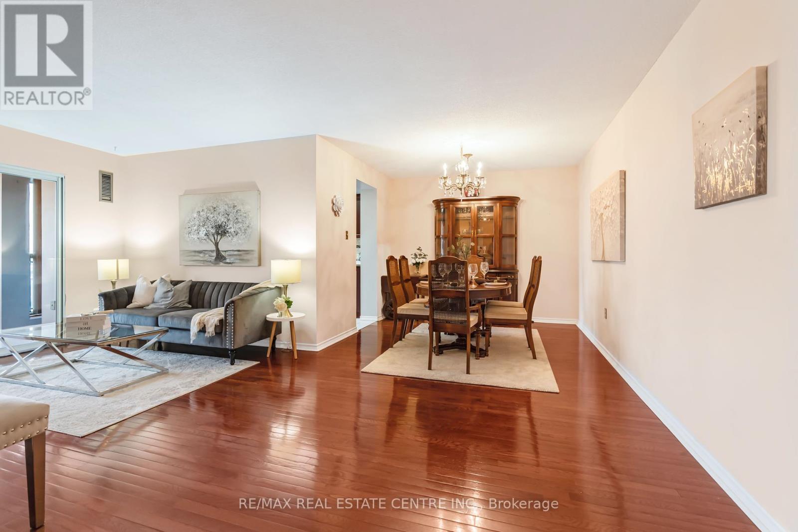 802 - 20 Cherrytree Drive, Brampton, Ontario  L6Y 3V1 - Photo 8 - W12421468