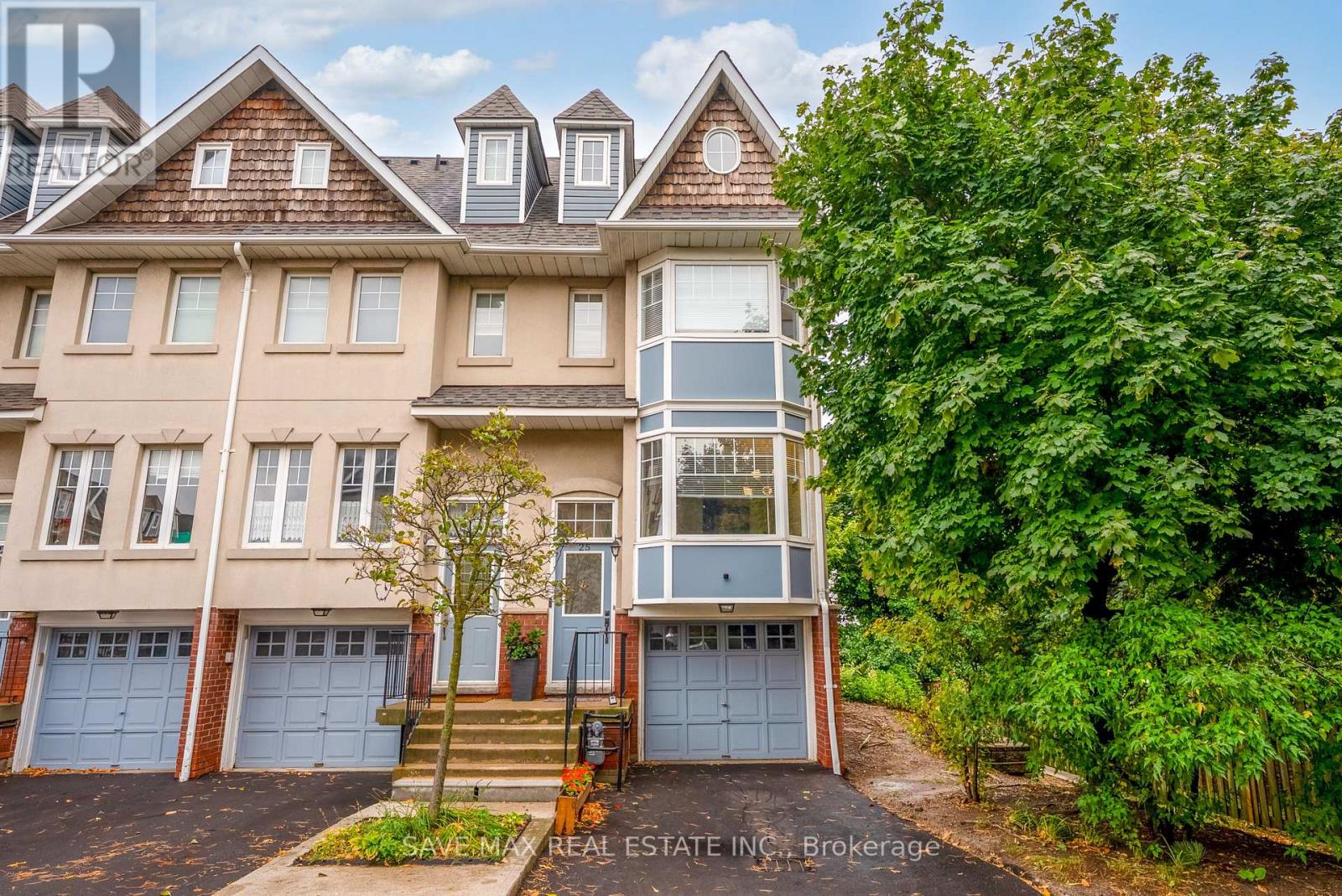 25 - 840 DUNDAS STREET W, Mississauga, Ontario