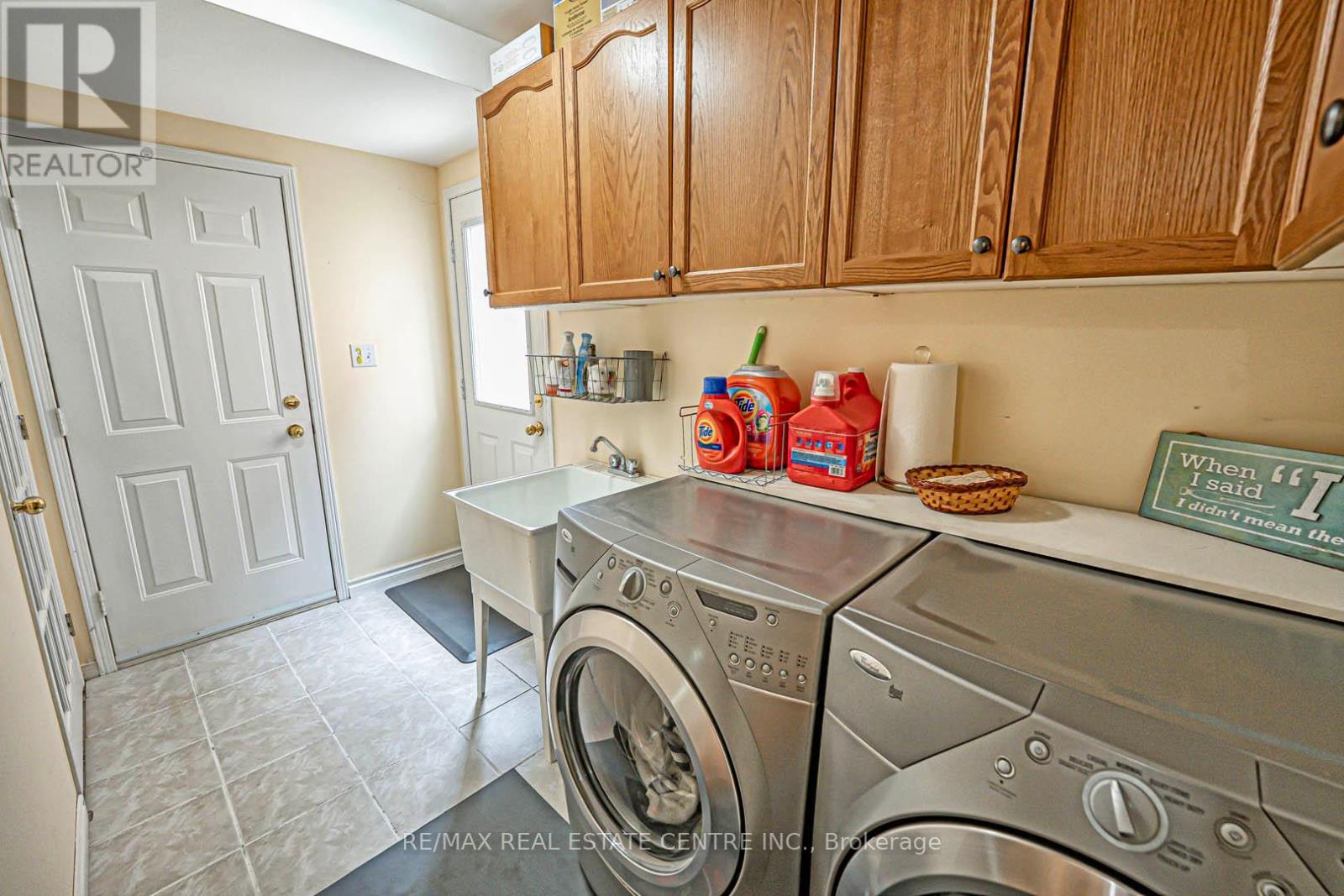 7289 Terragar Boulevard, Mississauga, Ontario  L5N 7L8 - Photo 18 - W12421481