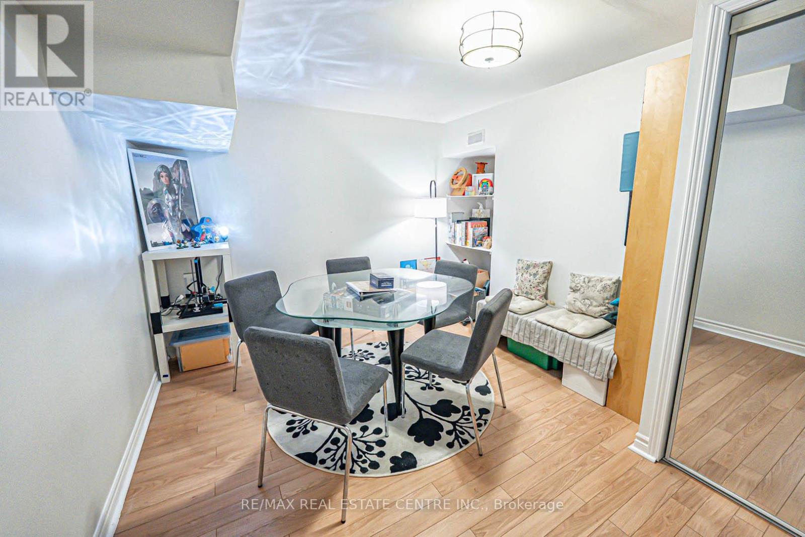 7289 Terragar Boulevard, Mississauga, Ontario  L5N 7L8 - Photo 41 - W12421481