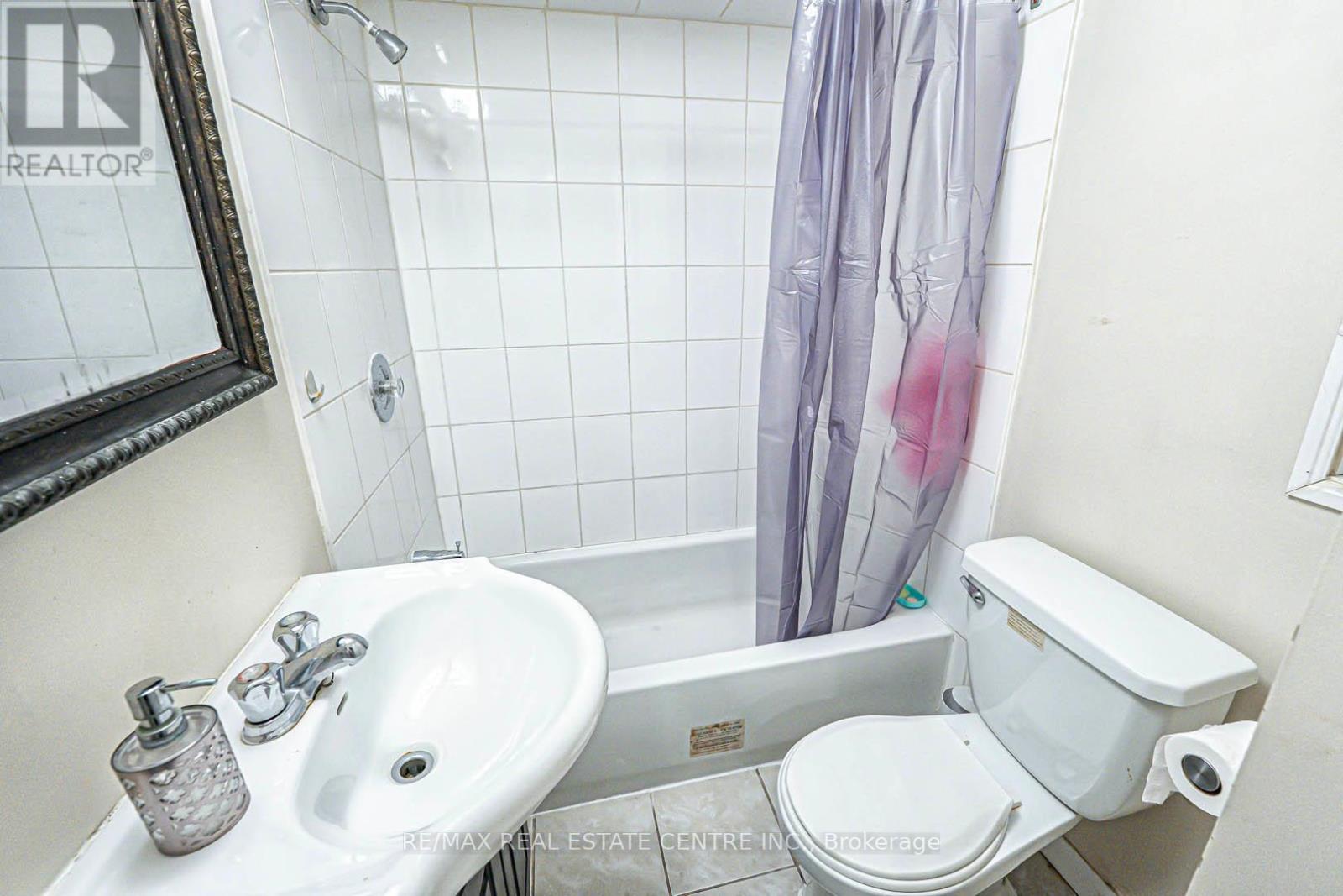 7289 Terragar Boulevard, Mississauga, Ontario  L5N 7L8 - Photo 45 - W12421481