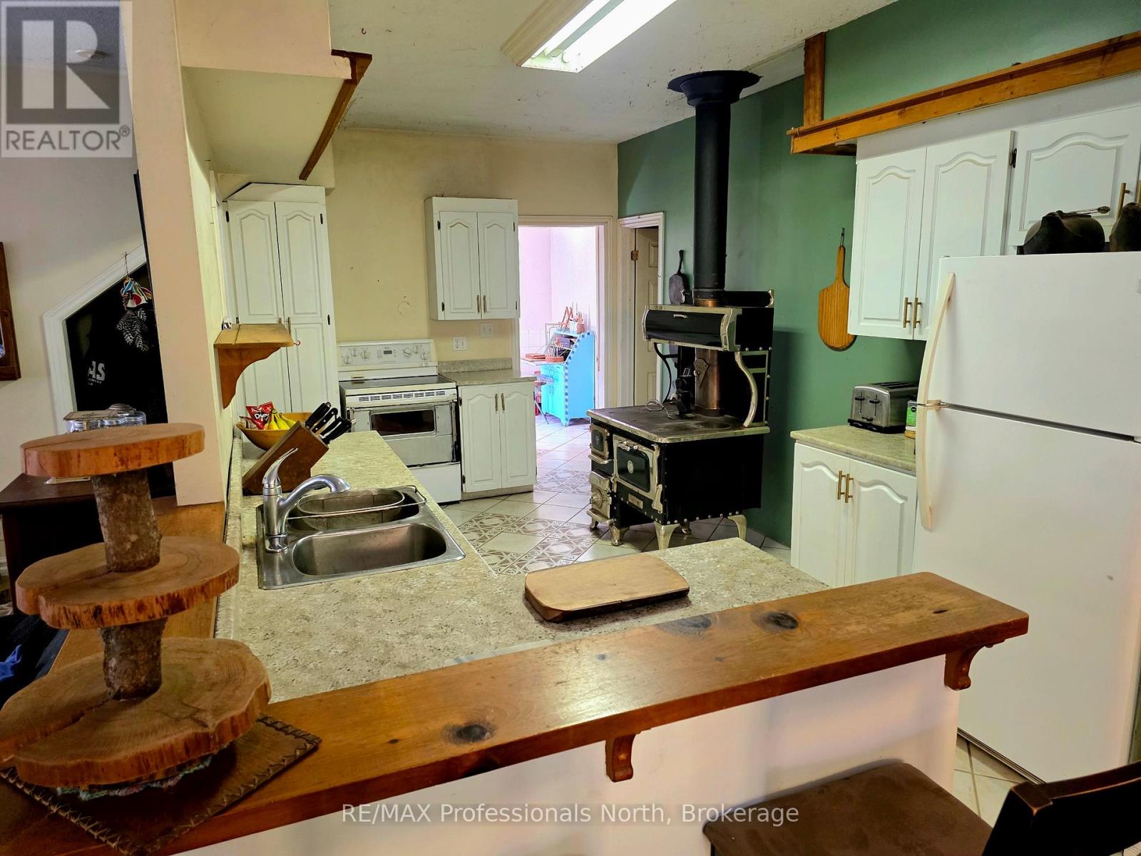 92 Concession 2 & 3 Road W, Huntsville, Ontario  P1H 2J3 - Photo 11 - X12417433