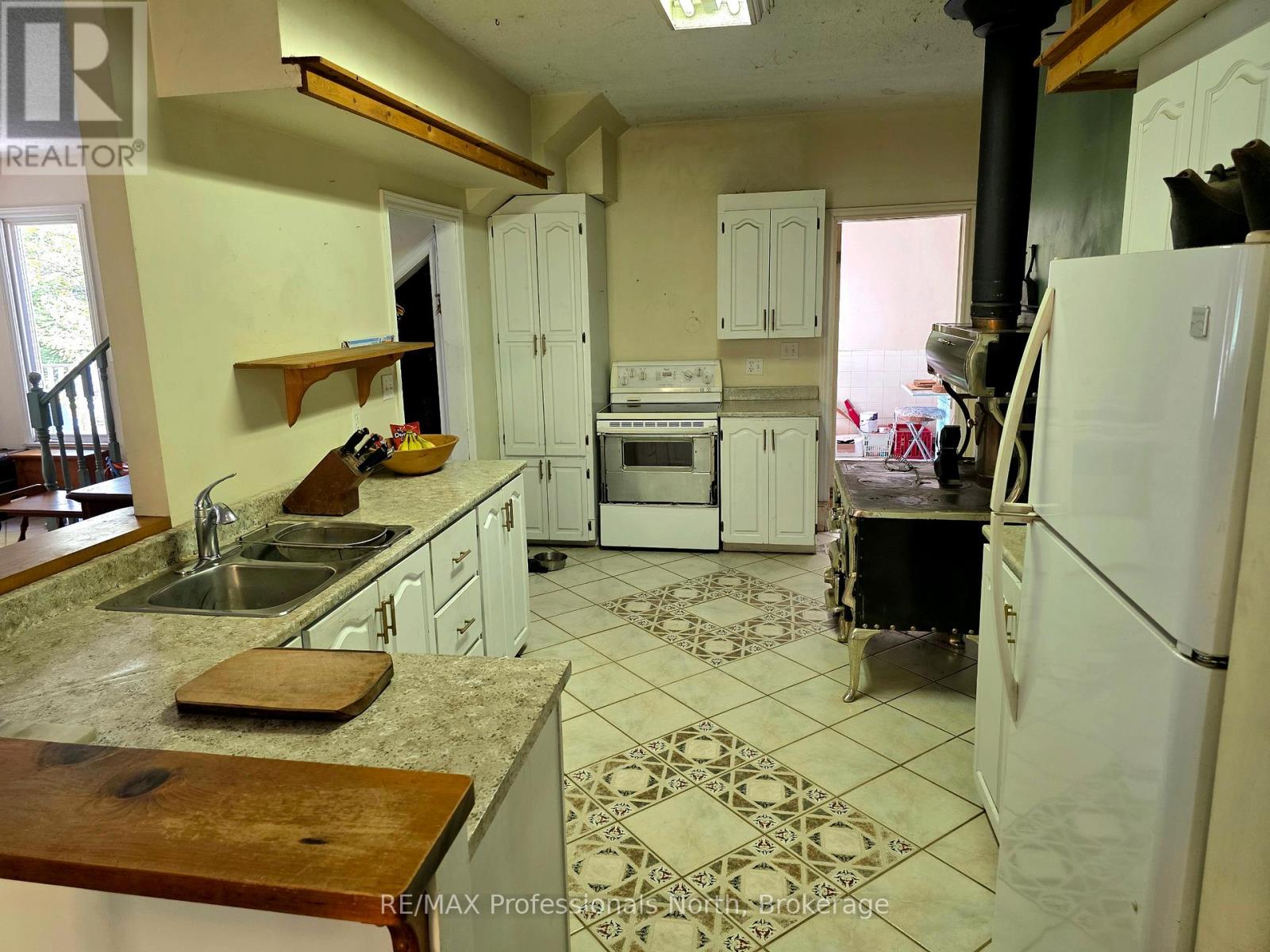 92 Concession 2 & 3 Road W, Huntsville, Ontario  P1H 2J3 - Photo 12 - X12417433