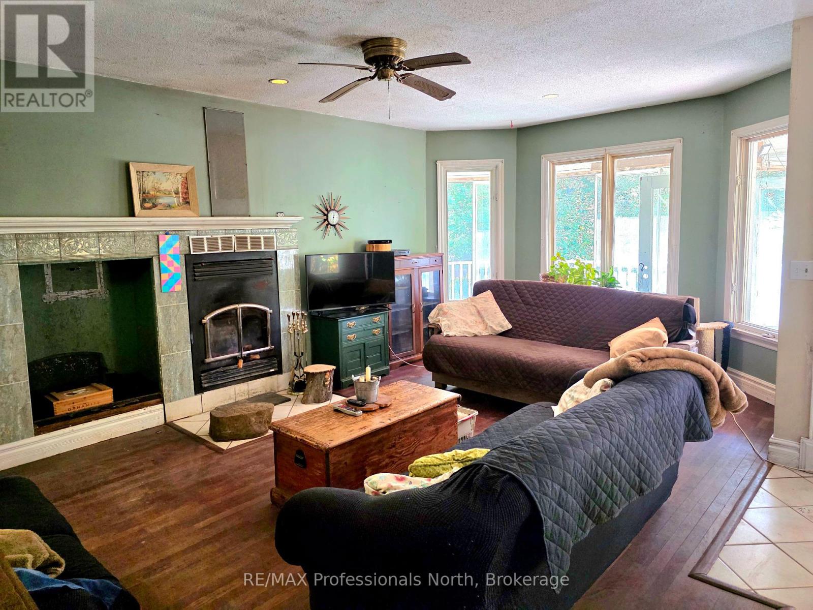 92 Concession 2 & 3 Road W, Huntsville, Ontario  P1H 2J3 - Photo 6 - X12417433