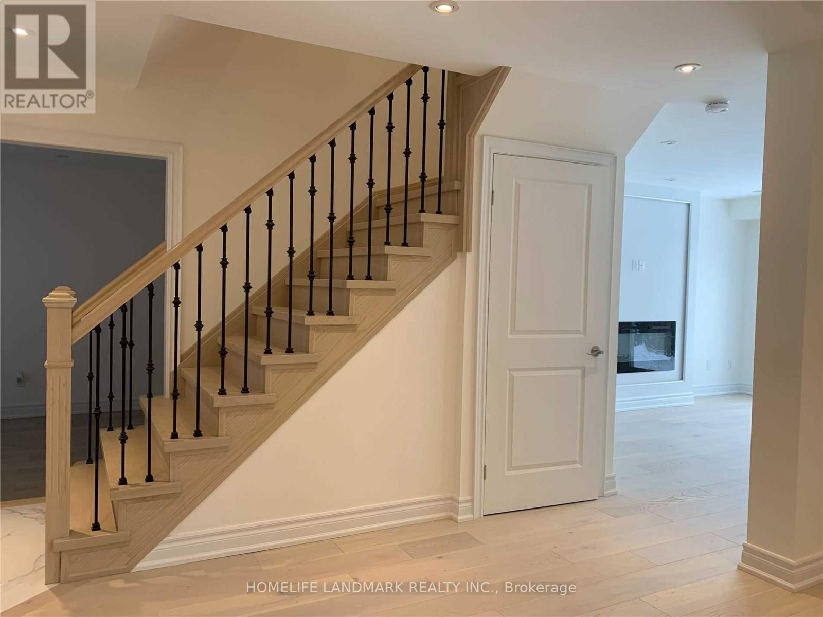 73 Port Royal Trail, Toronto, Ontario  M1V 2G7 - Photo 10 - E12409904