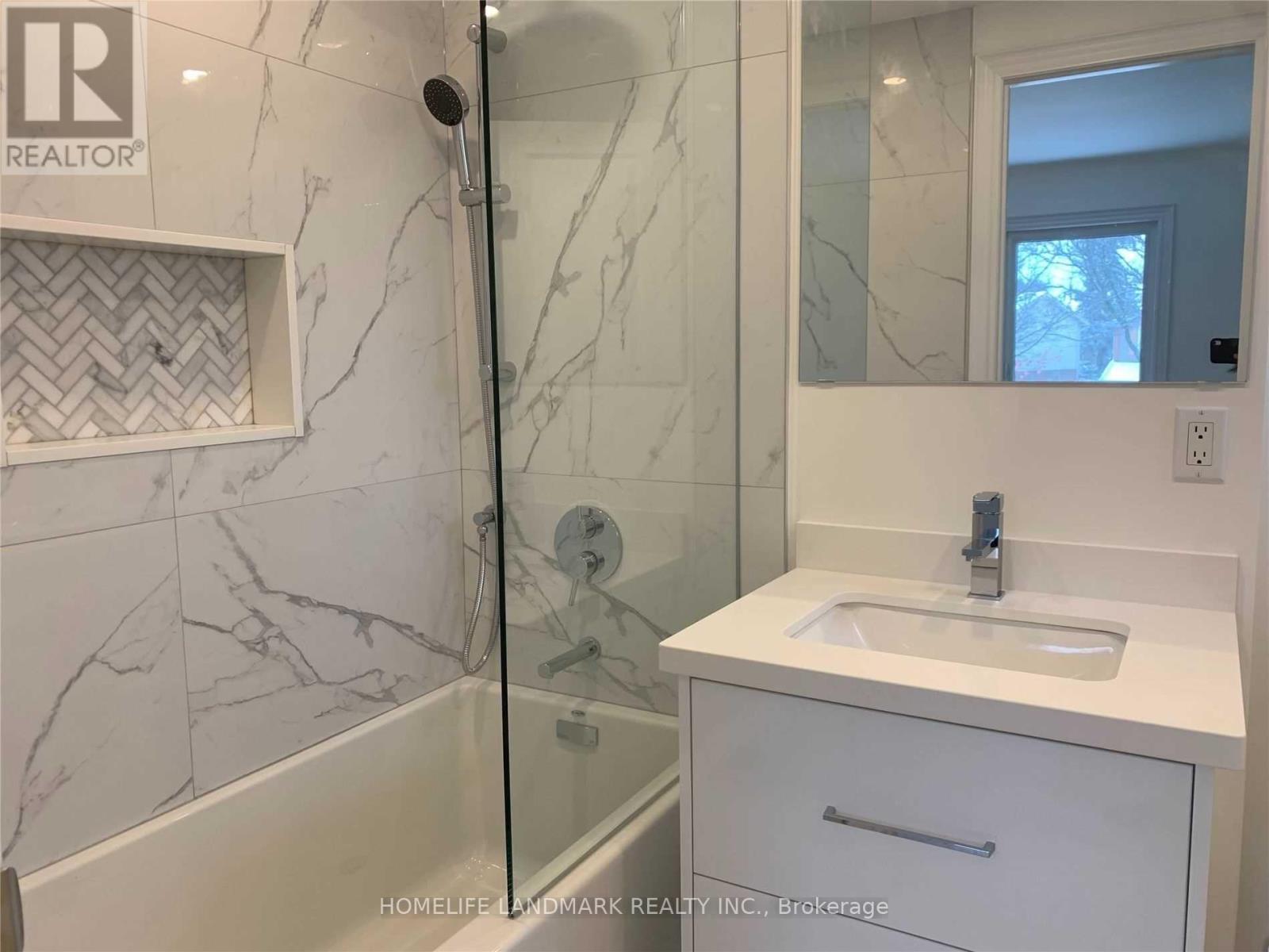 73 Port Royal Trail, Toronto, Ontario  M1V 2G7 - Photo 25 - E12409904