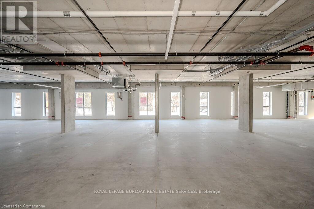 2 - 301 Westmount Road W, Kitchener, Ontario  N2M 0C4 - Photo 15 - X12421478