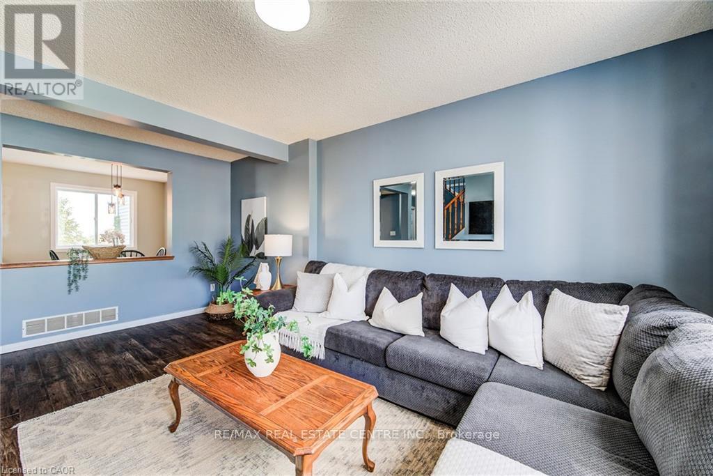 633 Grange Crescent, Waterloo, Ontario  N2T 2L9 - Photo 20 - X12421484