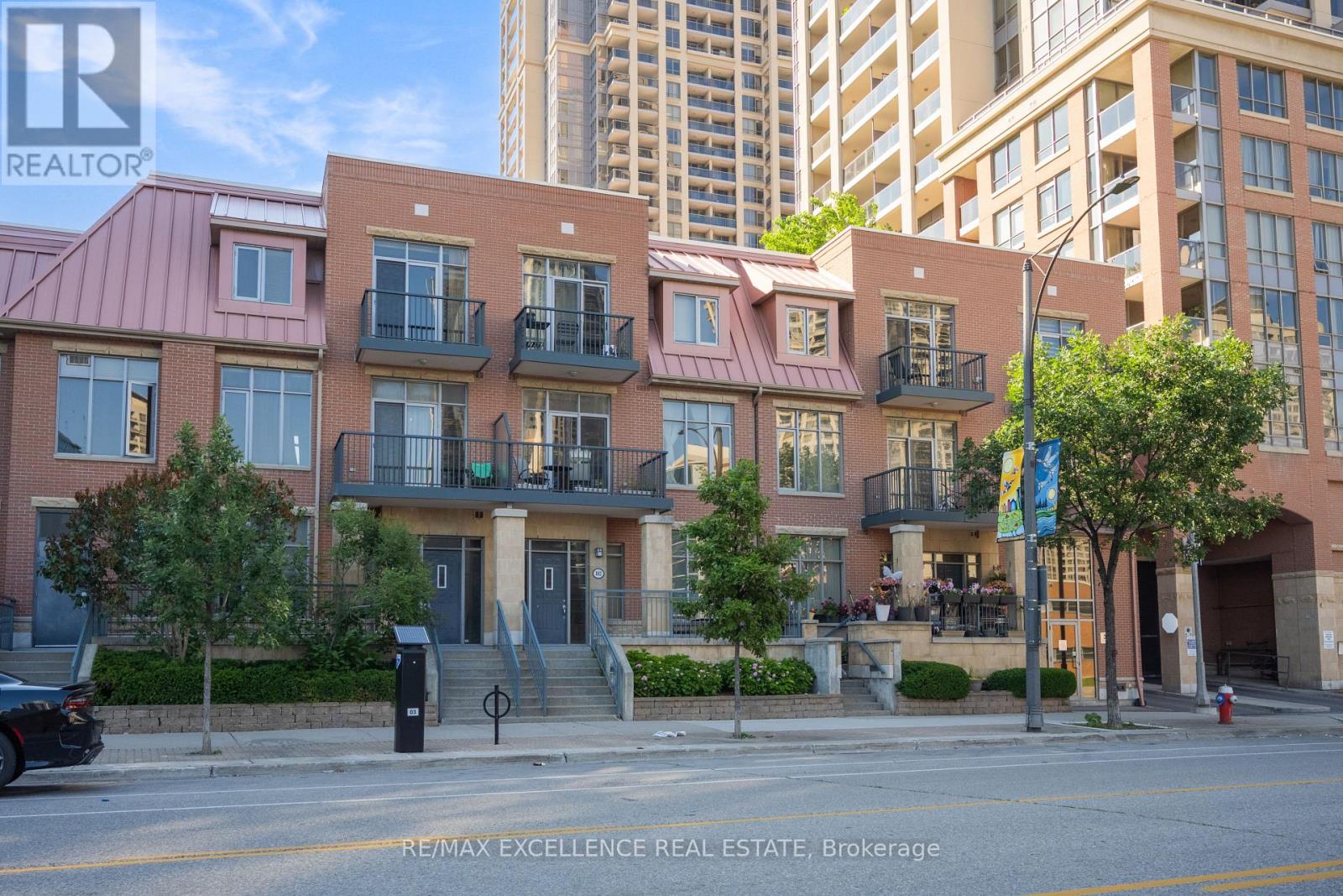Gv202 - 320 City  Centre Drive, Mississauga, Ontario  L5B 4P8 - Photo 3 - W12253521