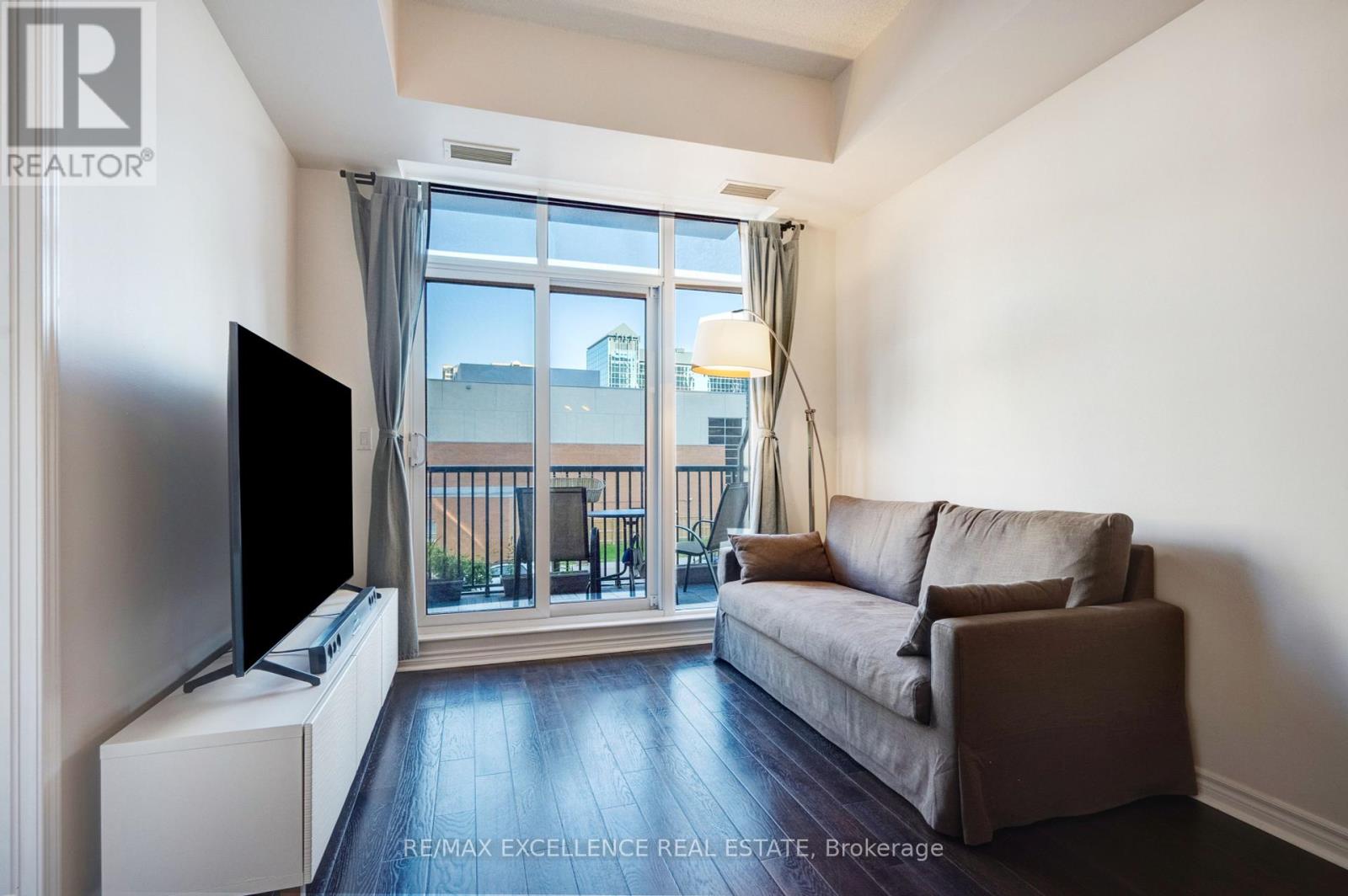 Gv202 - 320 City  Centre Drive, Mississauga, Ontario  L5B 4P8 - Photo 10 - W12253521