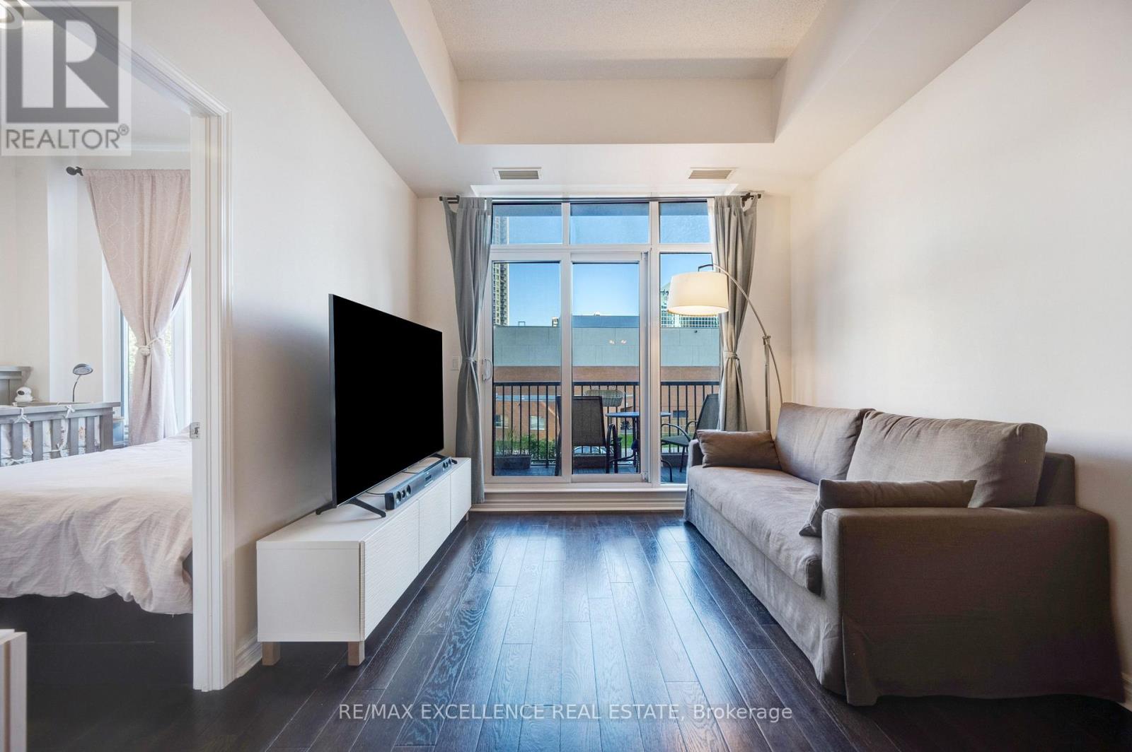 Gv202 - 320 City  Centre Drive, Mississauga, Ontario  L5B 4P8 - Photo 11 - W12253521