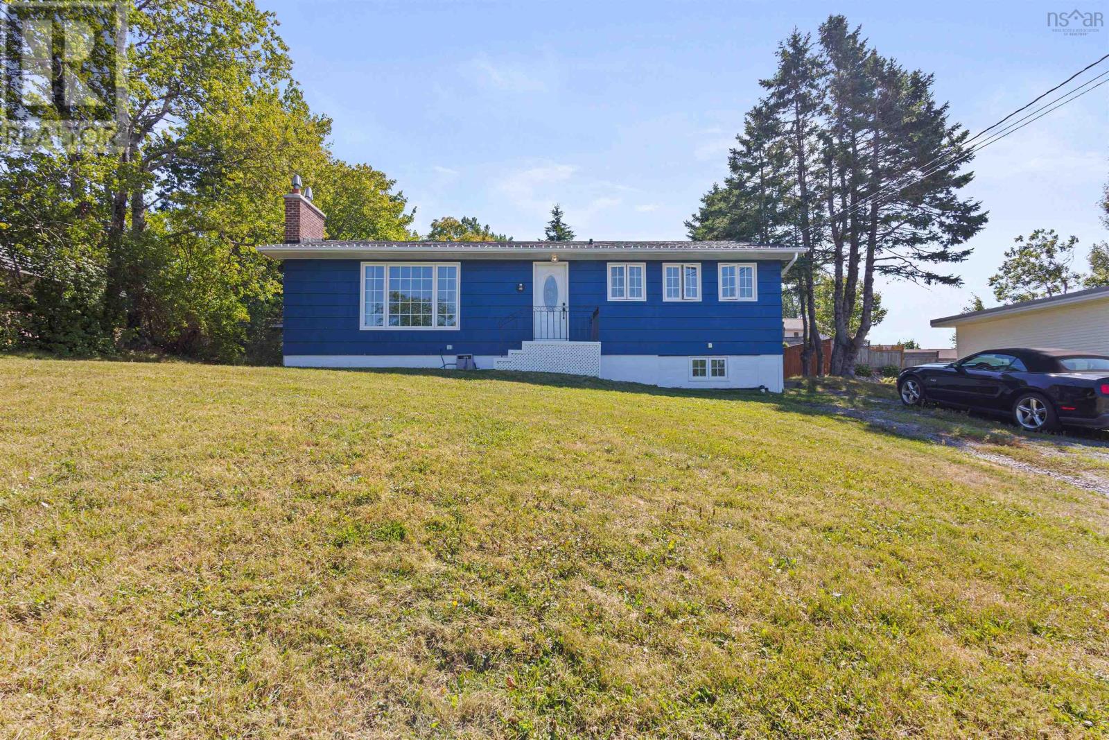 Property at 49 Raymond Drive image 3