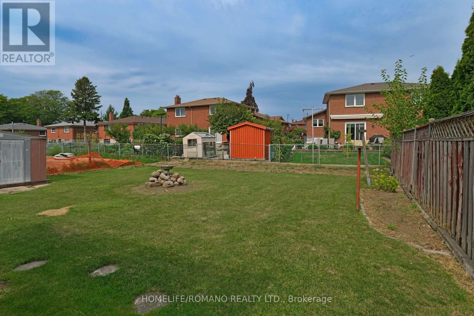 58 Gilley Road, Toronto, Ontario  M3K 1L5 - Photo 22 - W12403951