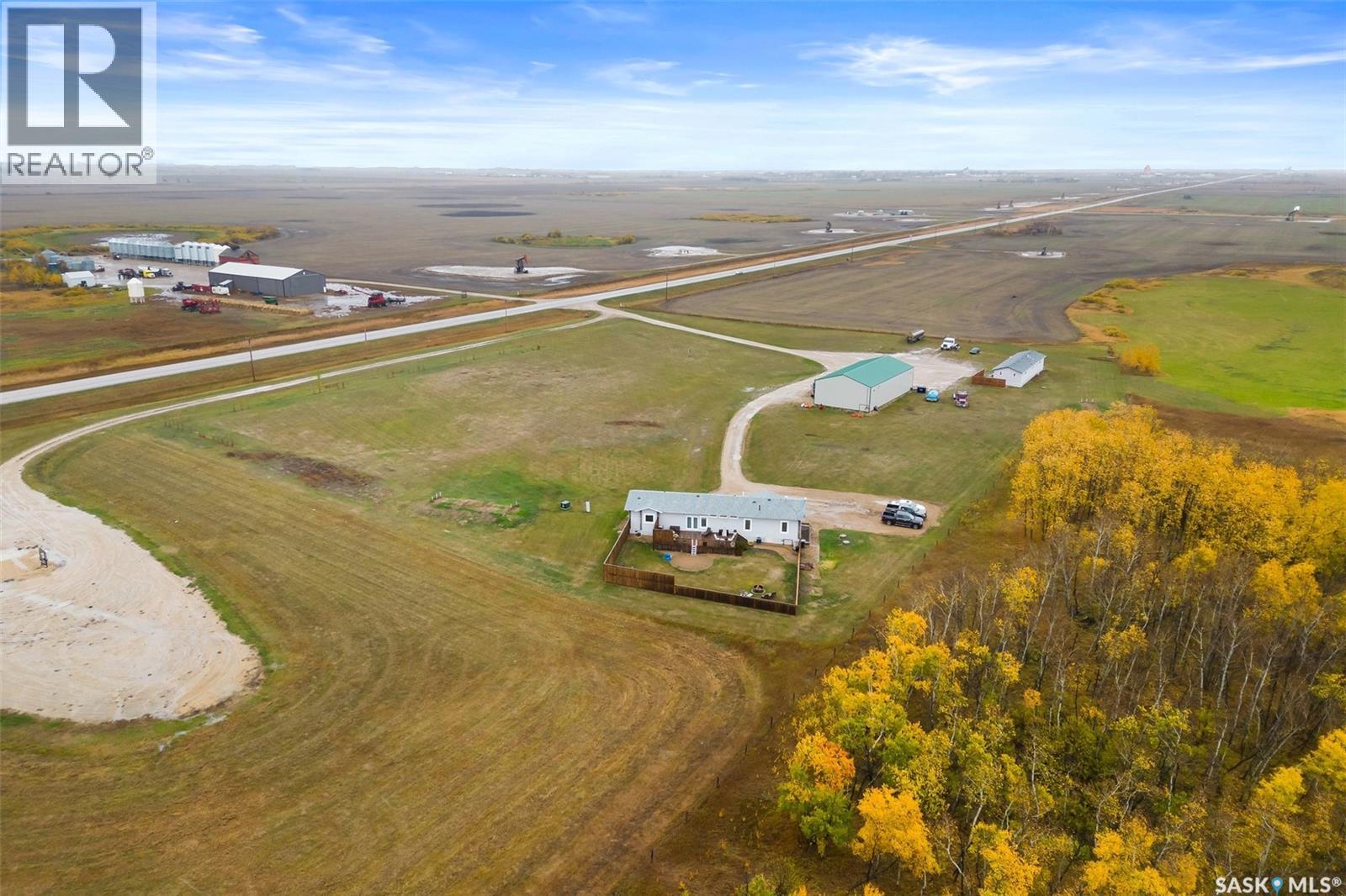 Hanson Acreage, Stoughton, Saskatchewan  S0G 4T0 - Photo 1 - SK019028