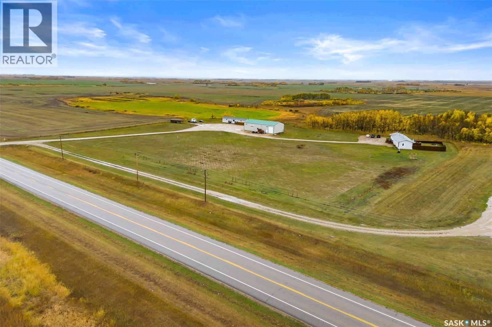 Hanson Acreage, Stoughton, Saskatchewan  S0G 4T0 - Photo 2 - SK019028
