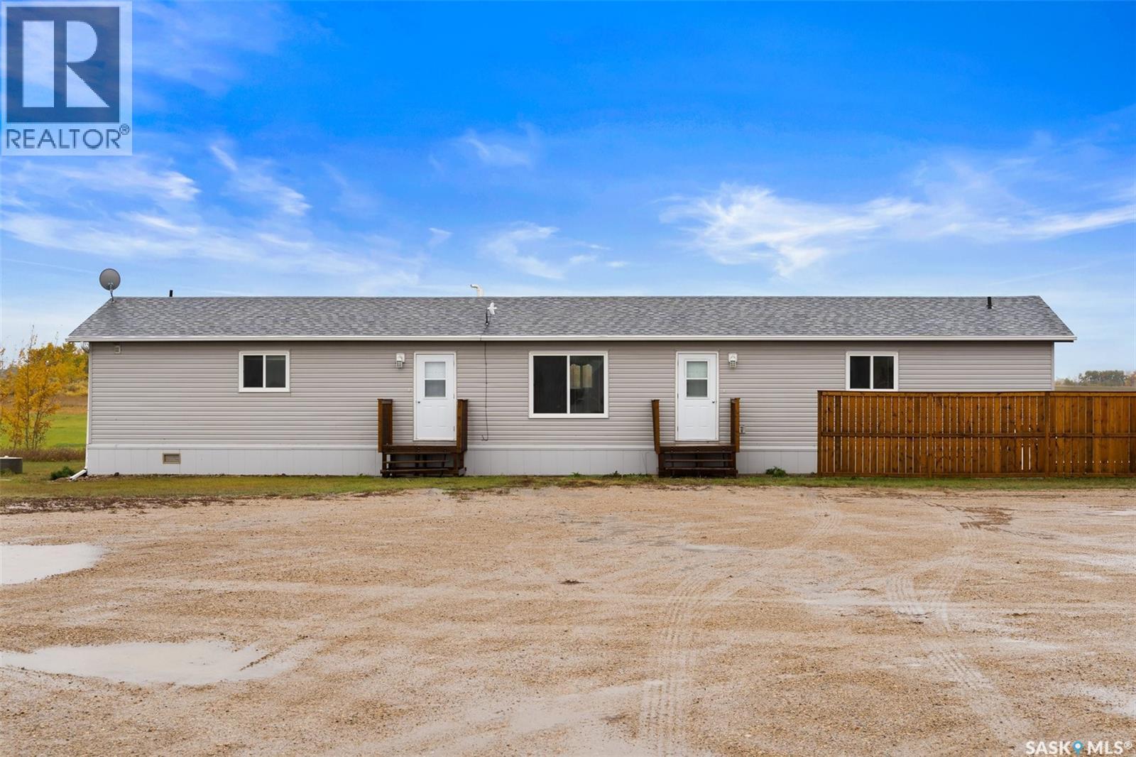 Hanson Acreage, Stoughton, Saskatchewan  S0G 4T0 - Photo 4 - SK019028