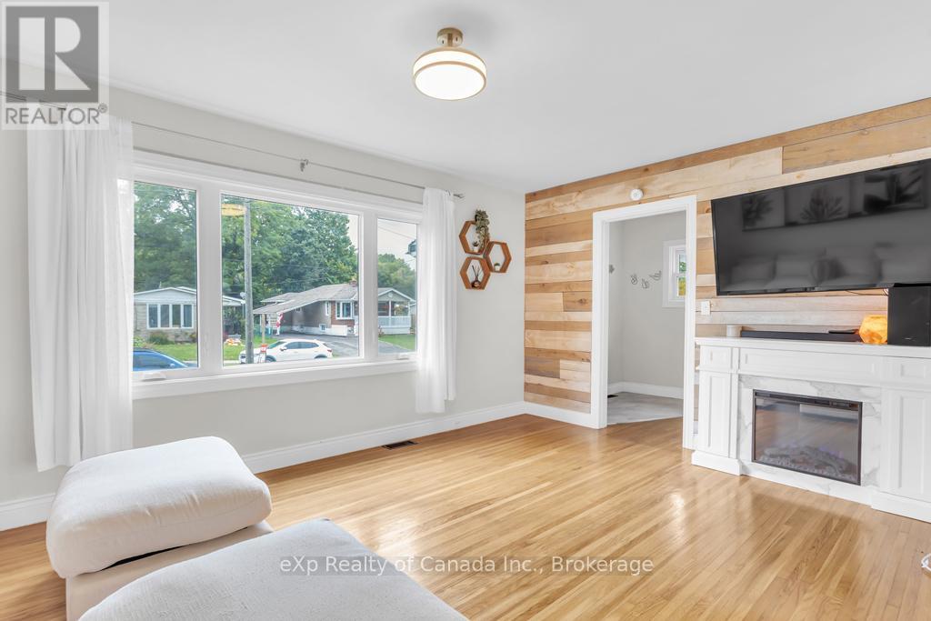 9 Oakwood Avenue, Norfolk, Ontario  N3Y 1H4 - Photo 17 - X12406098