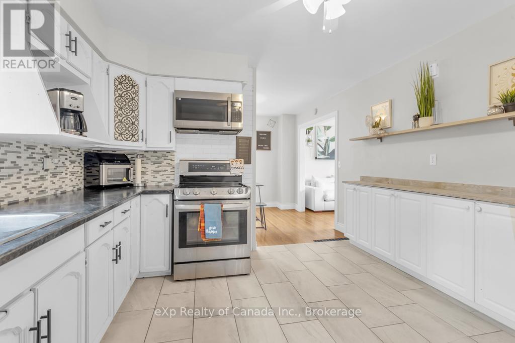 9 Oakwood Avenue, Norfolk, Ontario  N3Y 1H4 - Photo 23 - X12406098