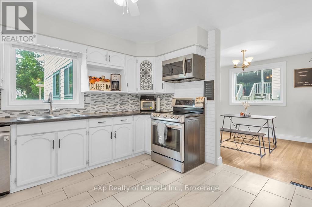 9 Oakwood Avenue, Norfolk, Ontario  N3Y 1H4 - Photo 22 - X12406098